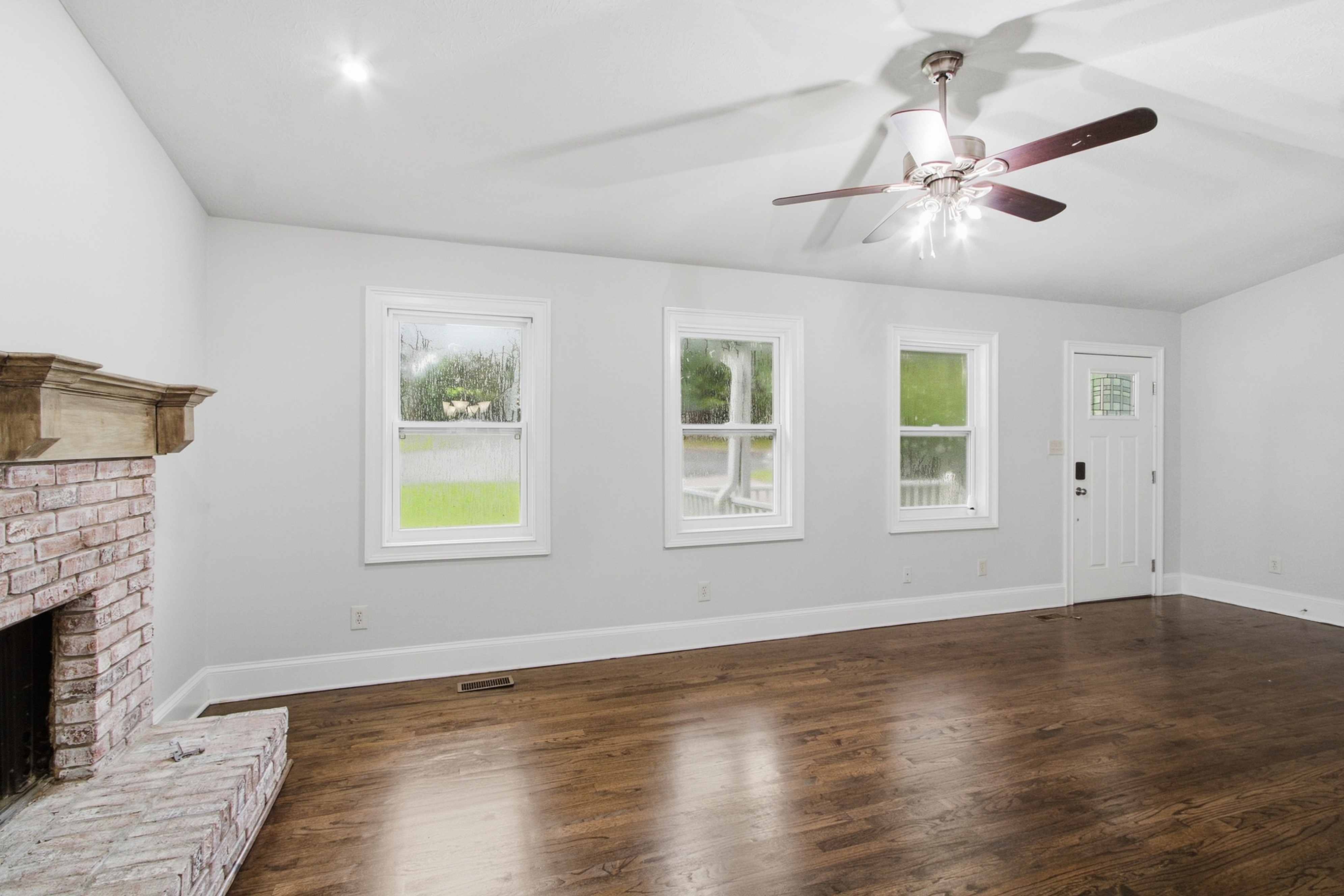 Photo 12 of 29 of 3240 Valley View St, Powder Springs, GA
