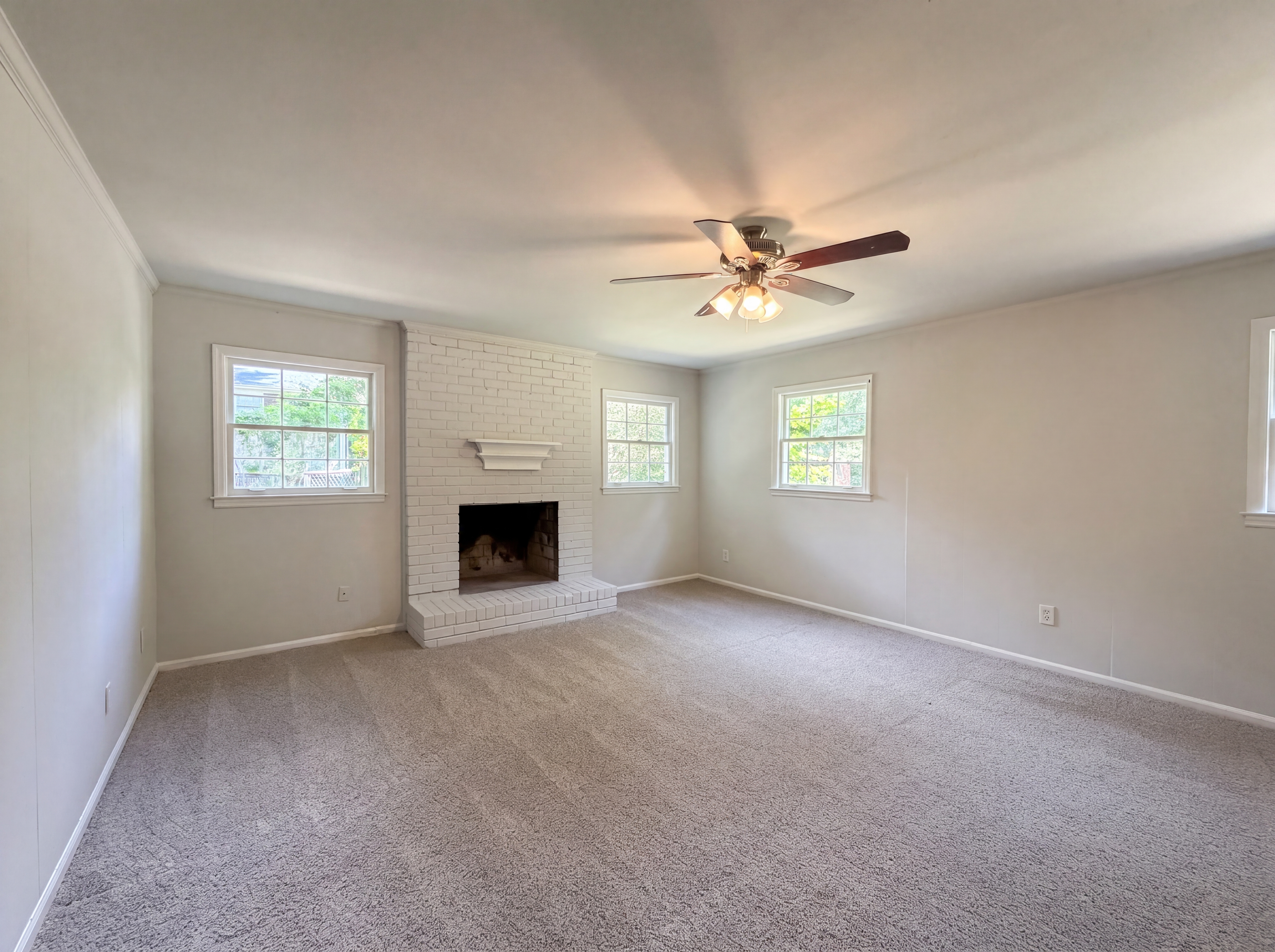 Photo 3 of 22 of 2650 Oxbow Way SW, Marietta, GA