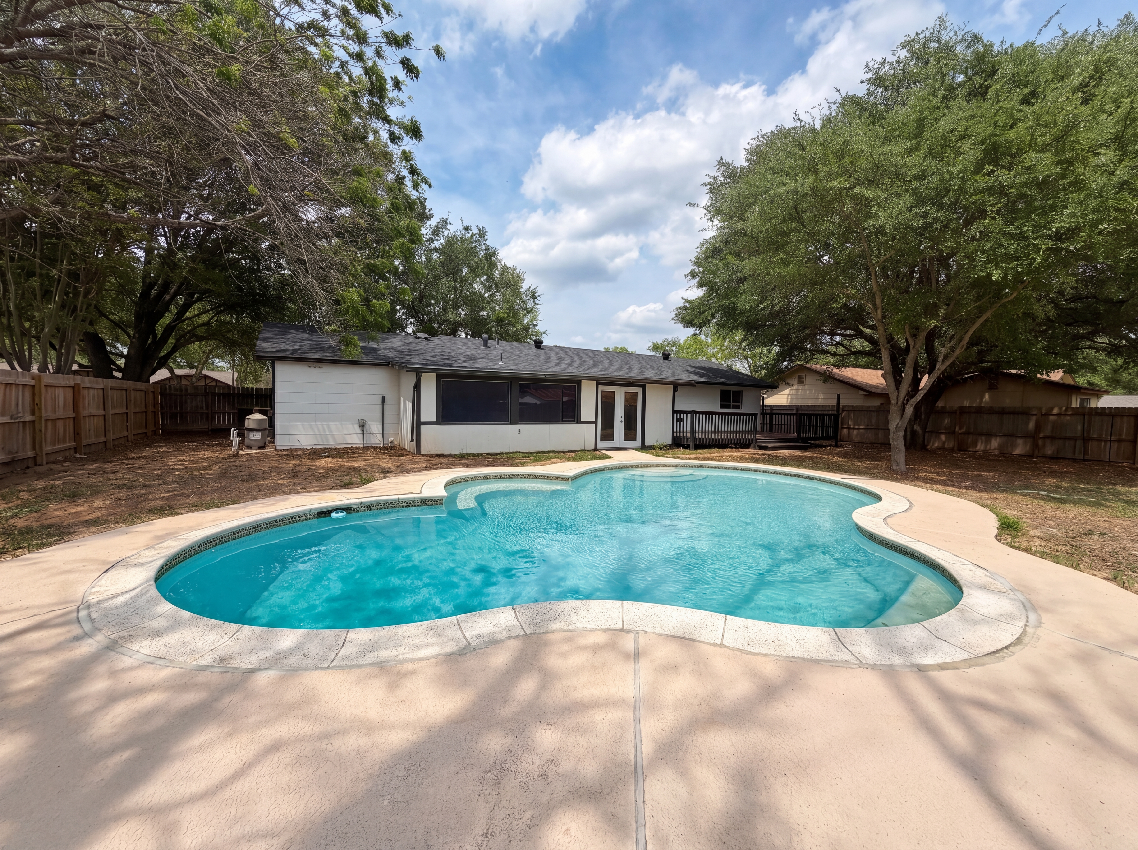 Photo 14 of 17 of 208 Forest Way, Schertz, TX
