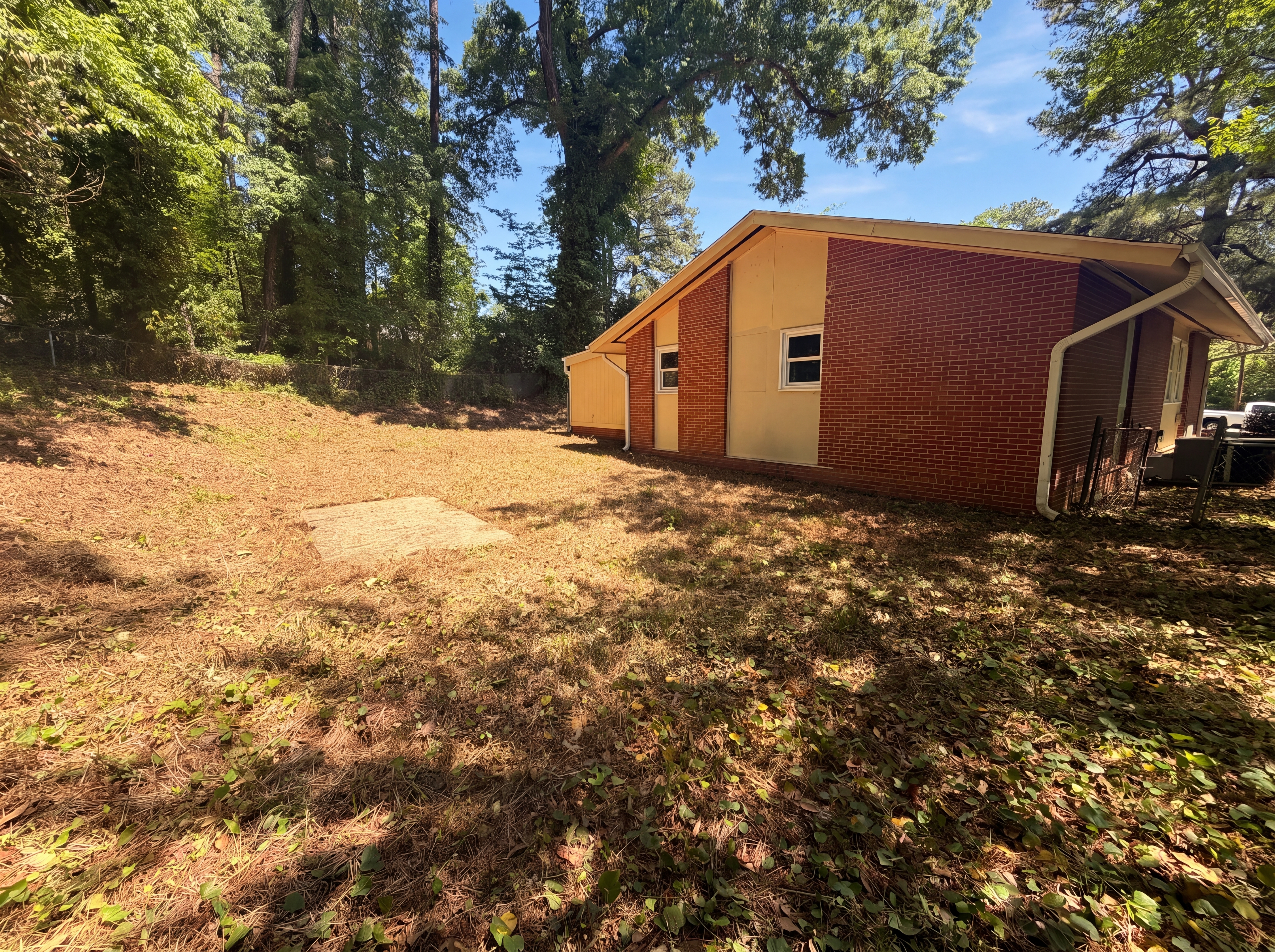 Photo 14 of 15 of 2405 N Duke St, Durham, NC