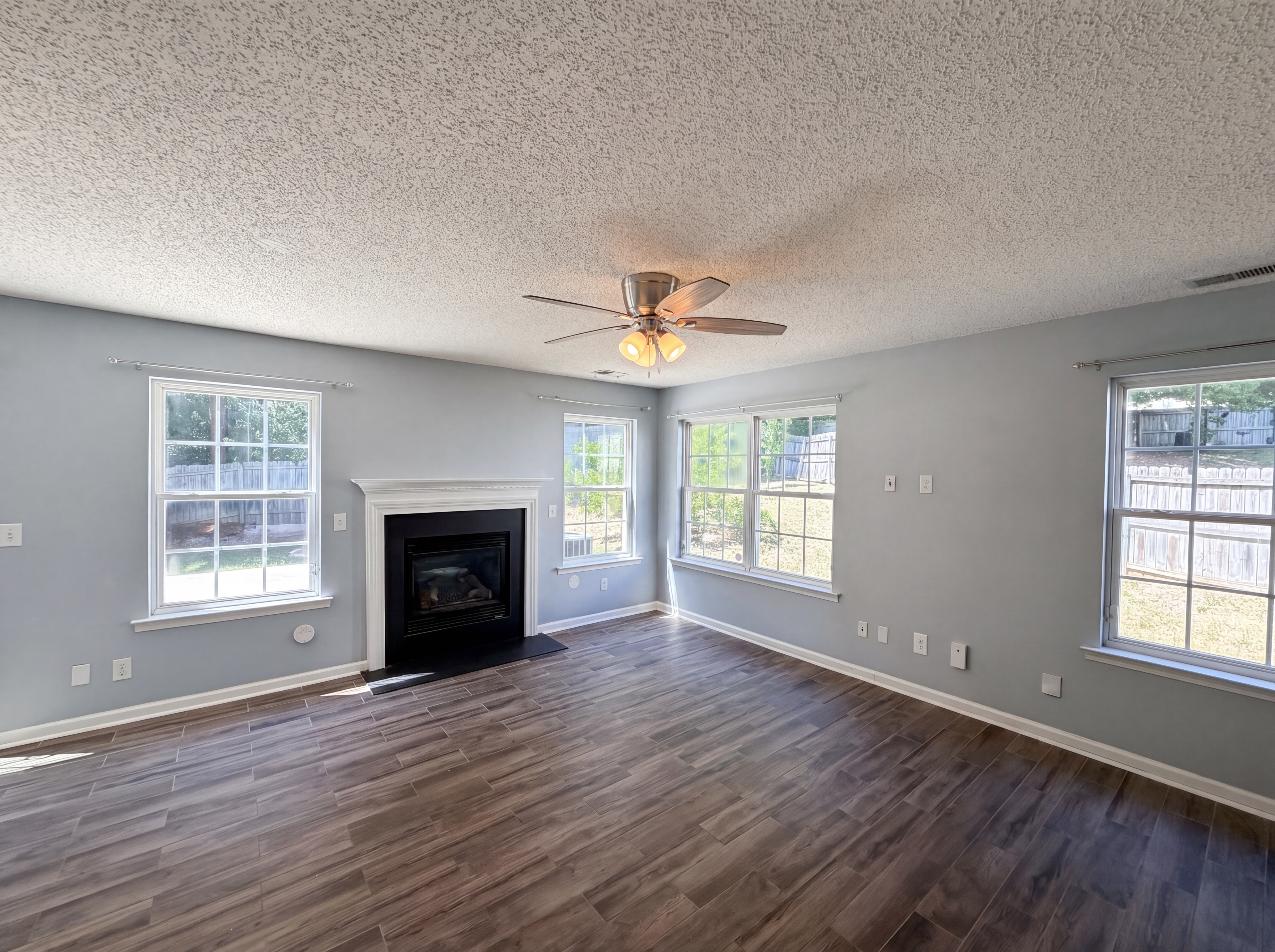 Photo 7 of 17 of 6005 Silkwater Ct, Raleigh, NC