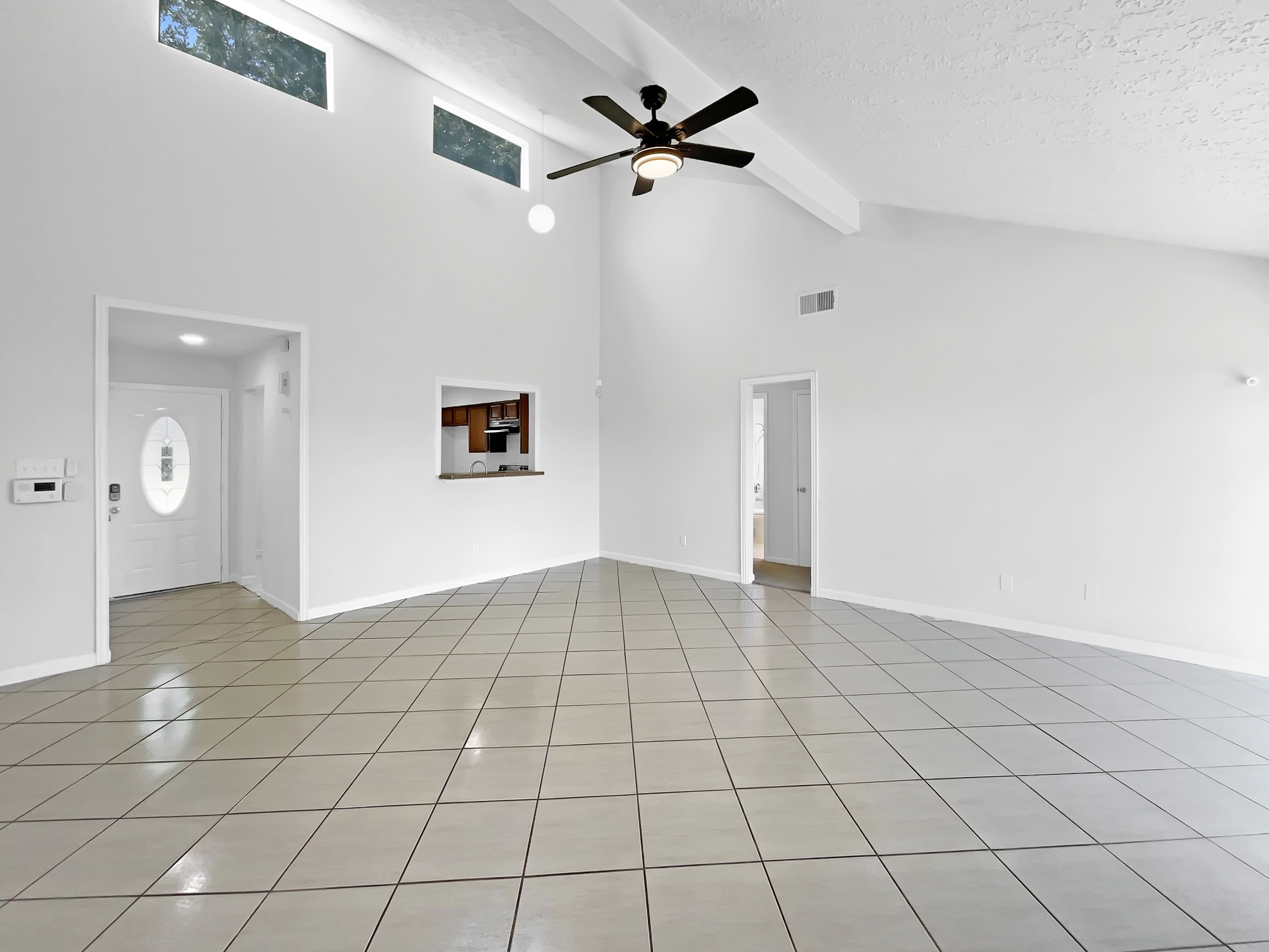 Photo 12 of 19 of 6214 Clayridge Dr, Houston, TX