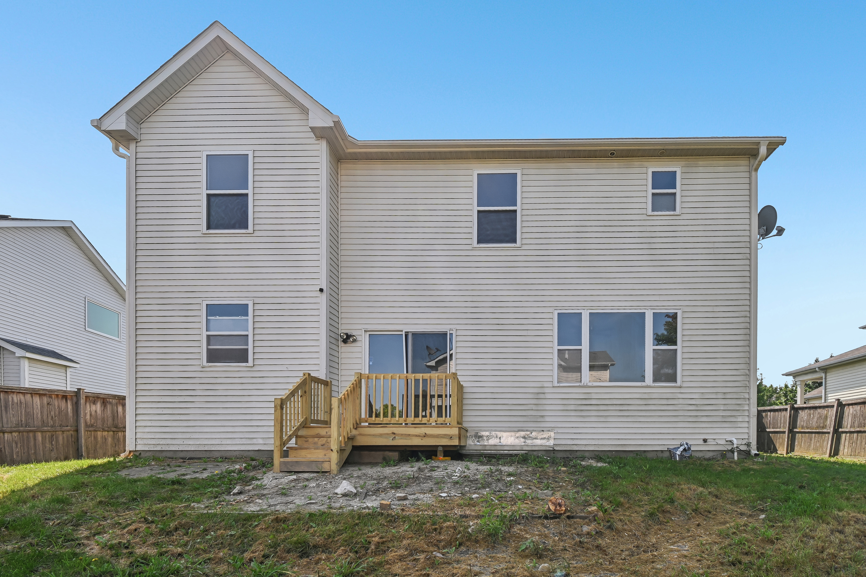 Photo 8 of 69 of 1409 Baltz Dr, Joliet, IL