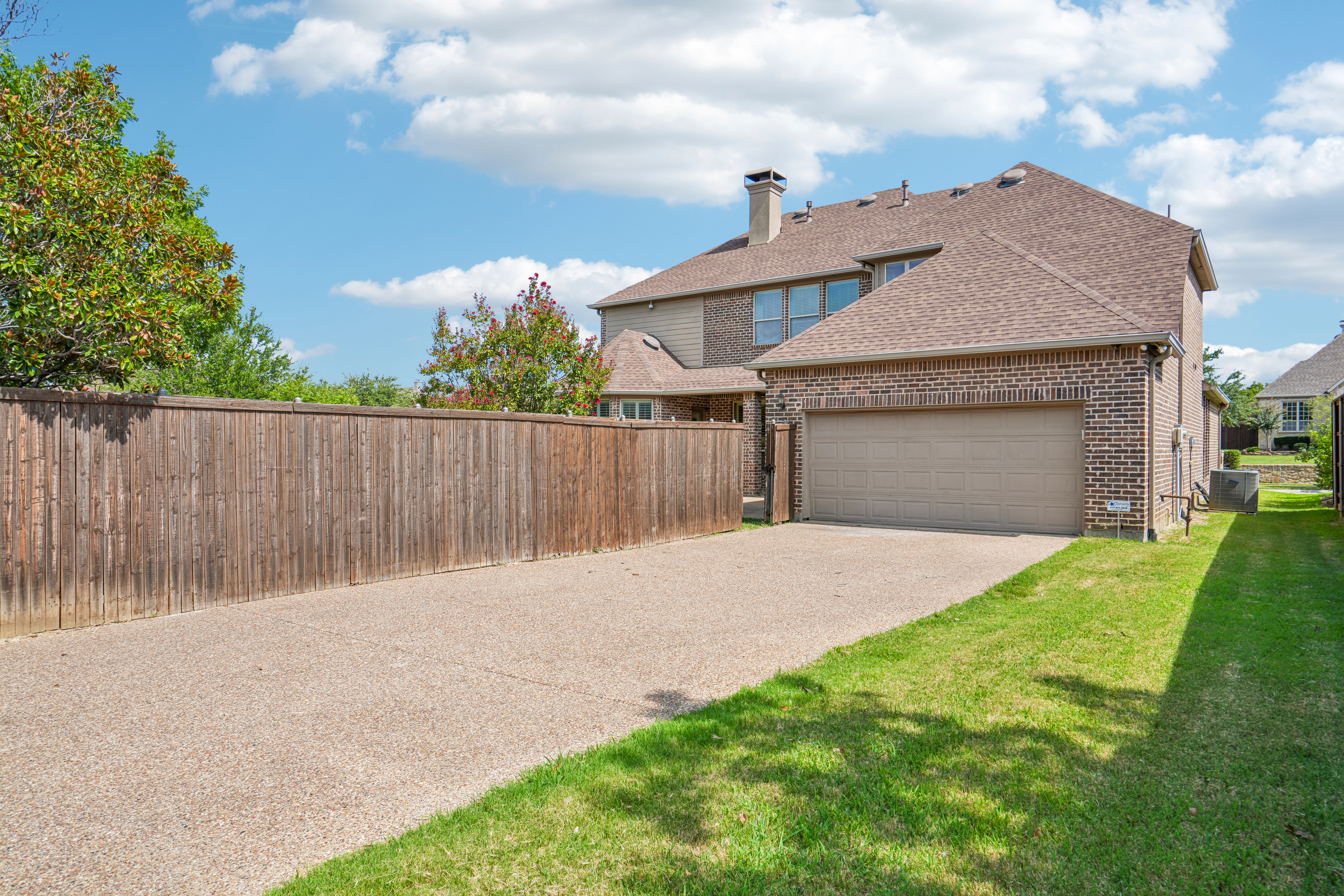 Photo 54 of 56 of 2800 Seven Shields Ln, Lewisville, TX