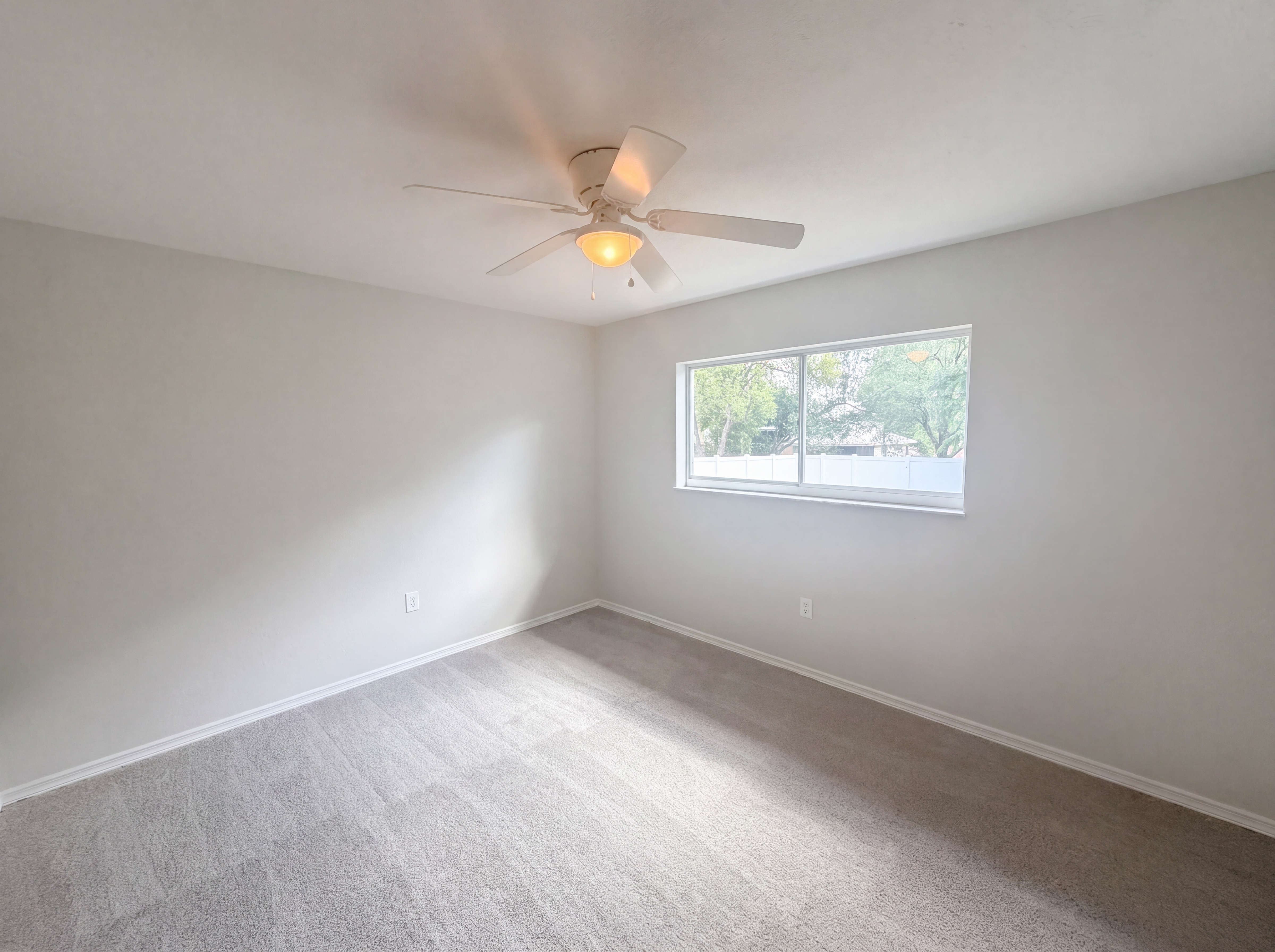 Photo 7 of 23 of 5134 Quintilis St, Spring Hill, FL