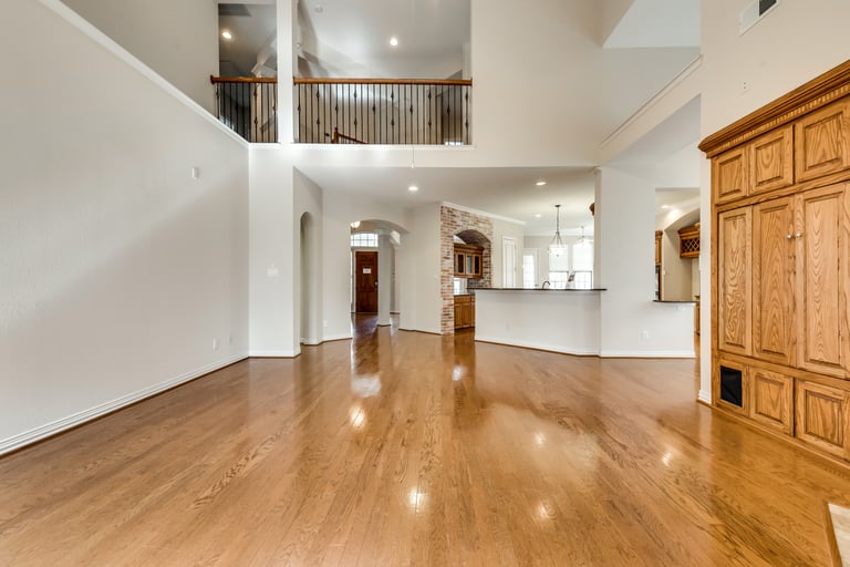 Photo 6 of 46 - 6405 Tempest Cir, Plano, TX 75024
