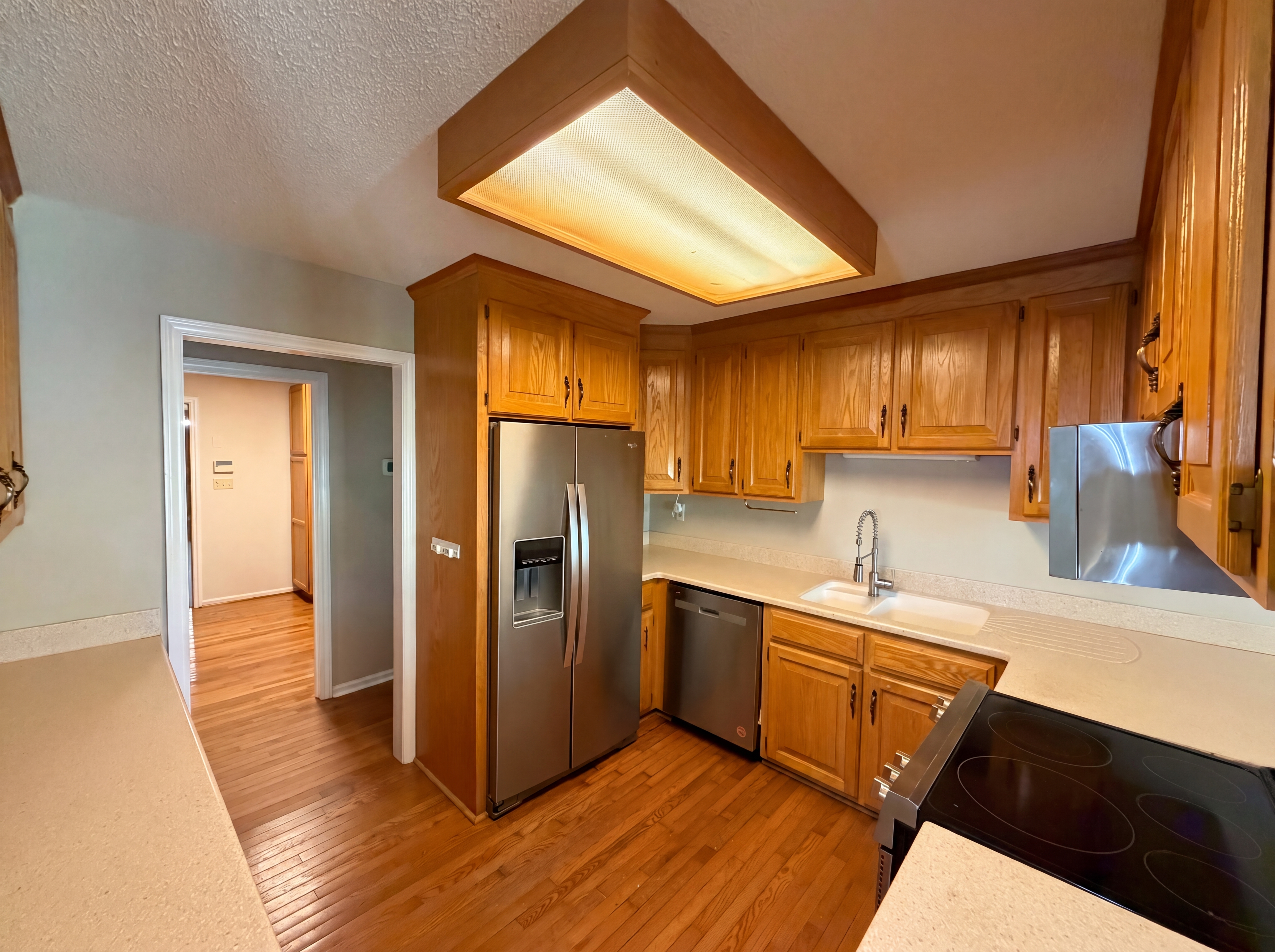 Photo 2 of 29 of 8400 Chestnut Oak Ct, Harrisburg, NC