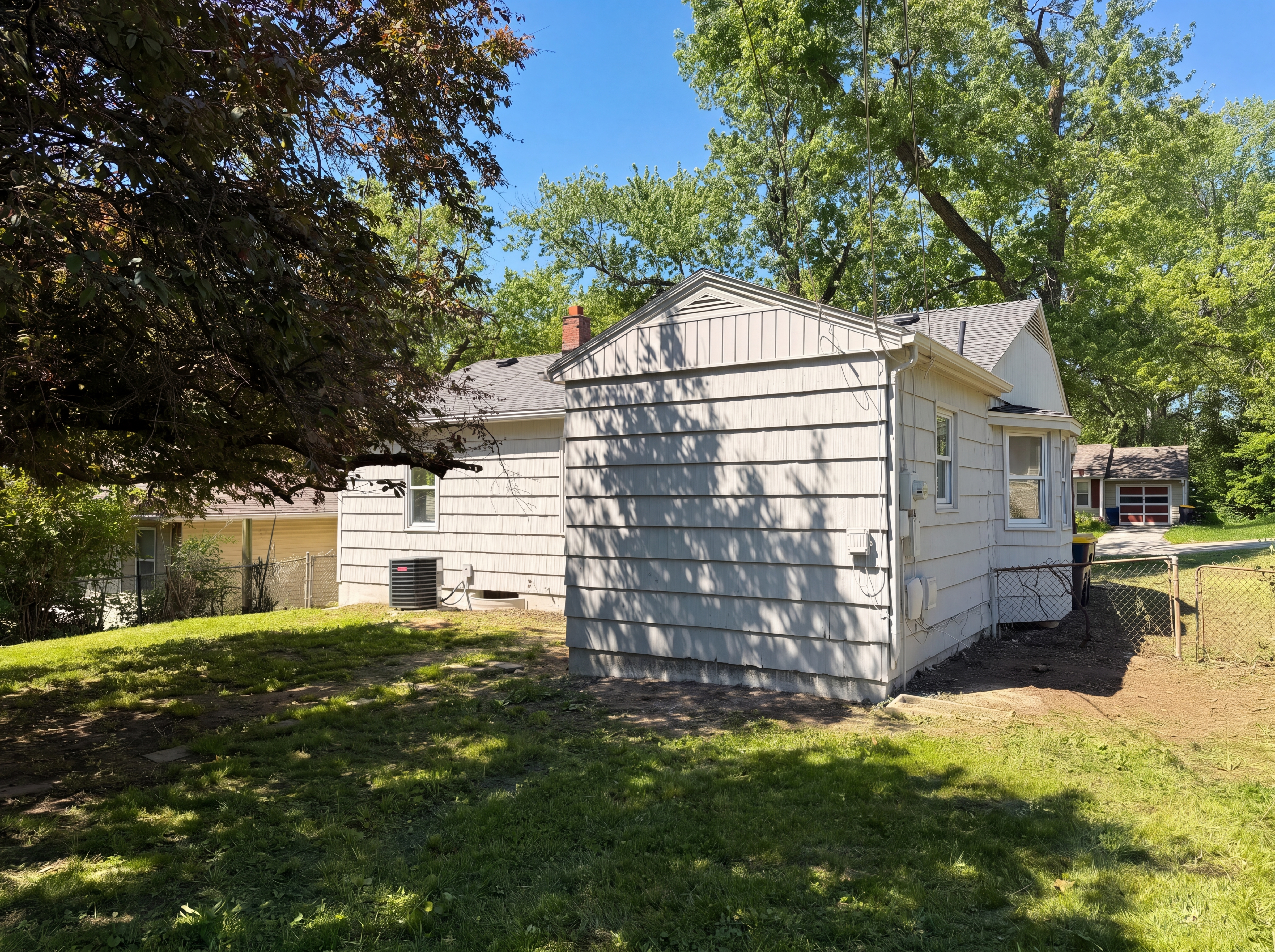 Photo 15 of 17 of 5333 N Euclid Ave, Kansas City, MO