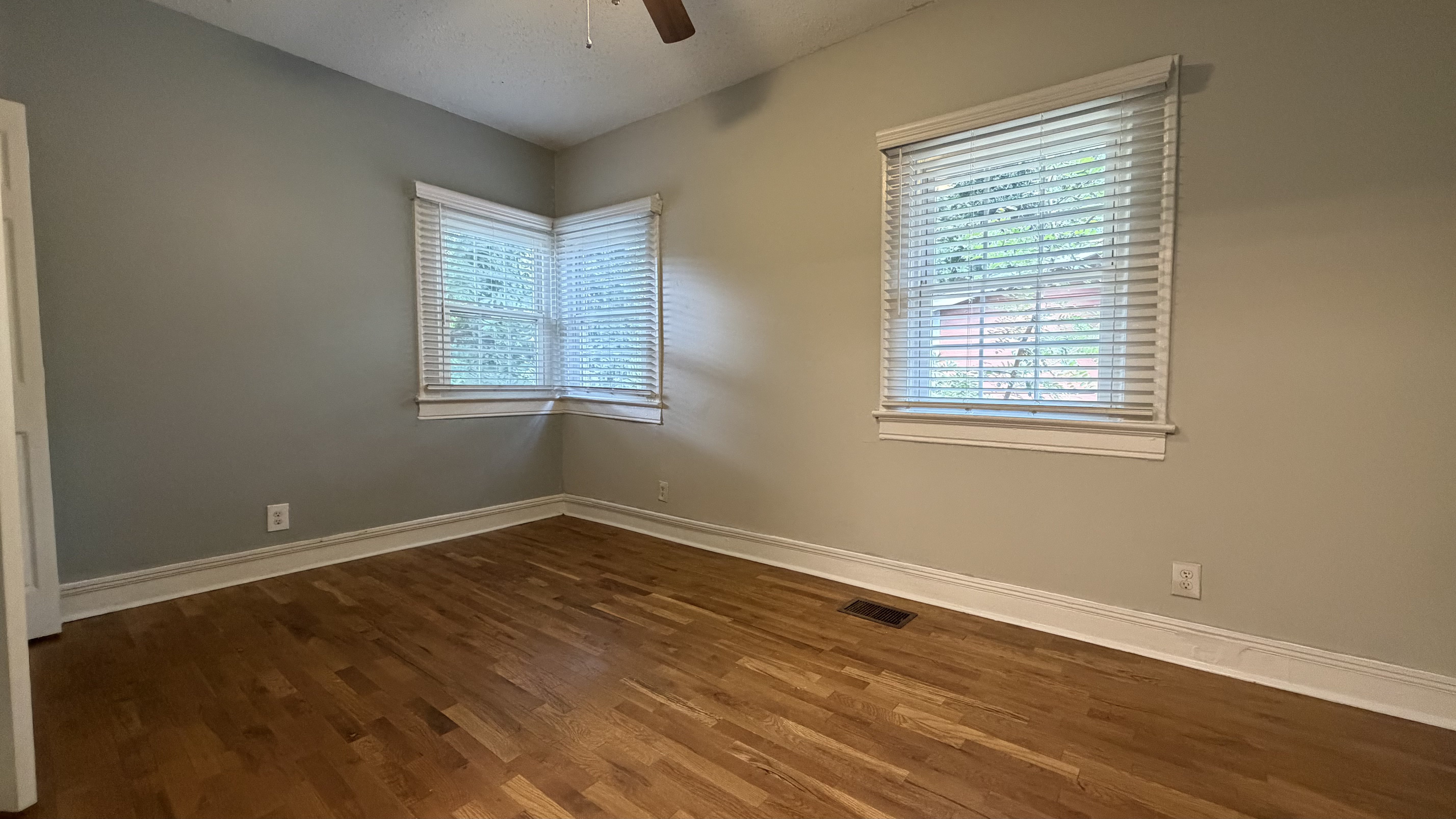 Photo 12 of 19 of 1411 Fulton Ave, Atlanta, GA