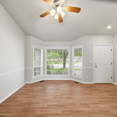 Property photo 3 of 11853 W Rockhampton St