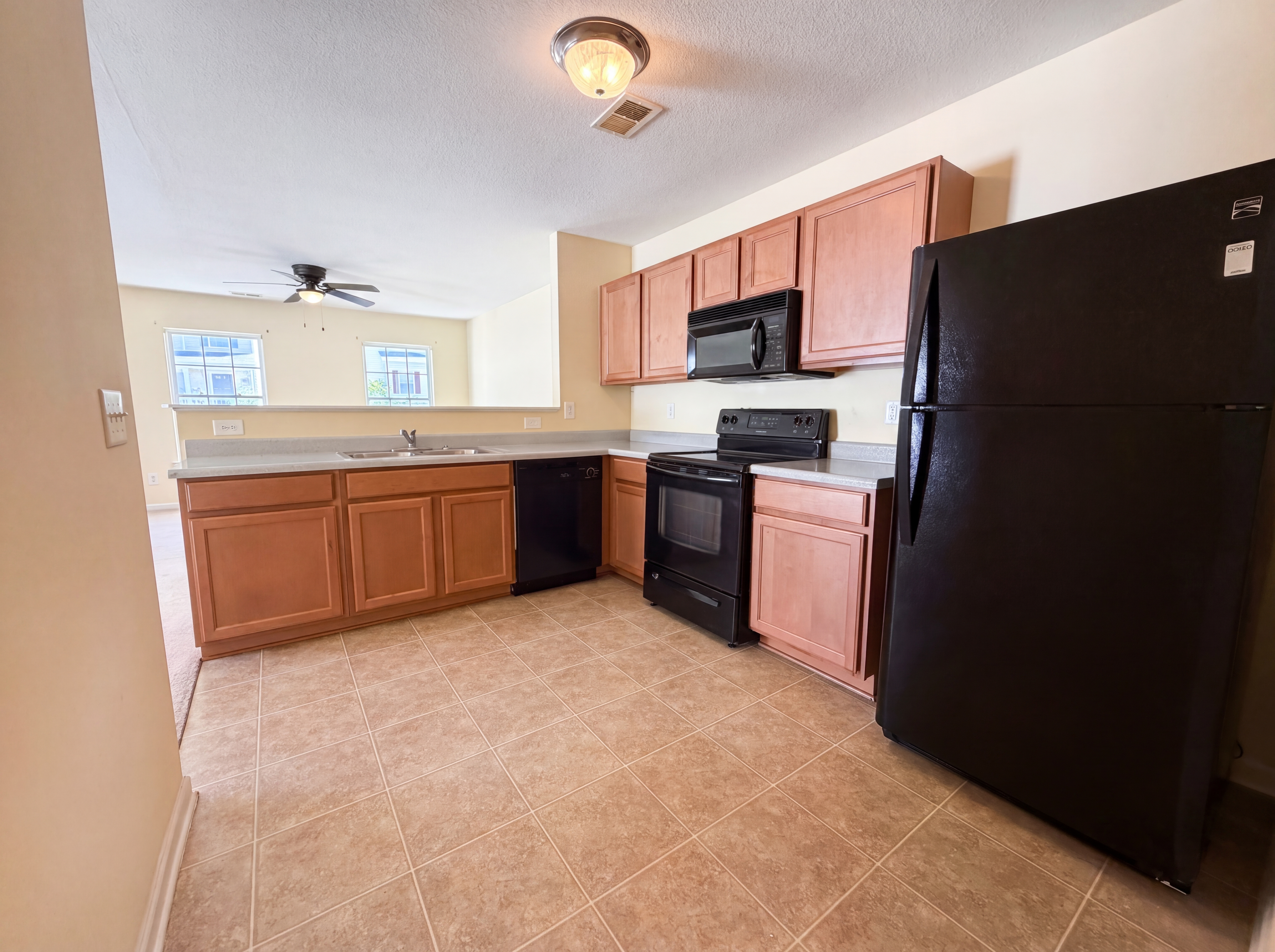 Photo 2 of 15 of 1033 Rabon Pond Dr, Columbia, SC