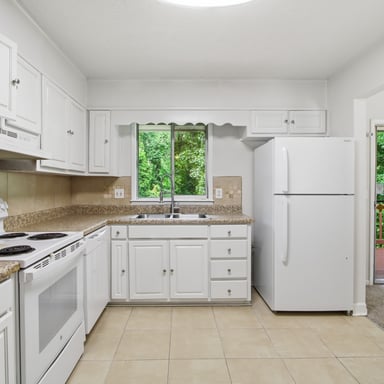 Property photo 2 of 1446 Walnut Ridge Way