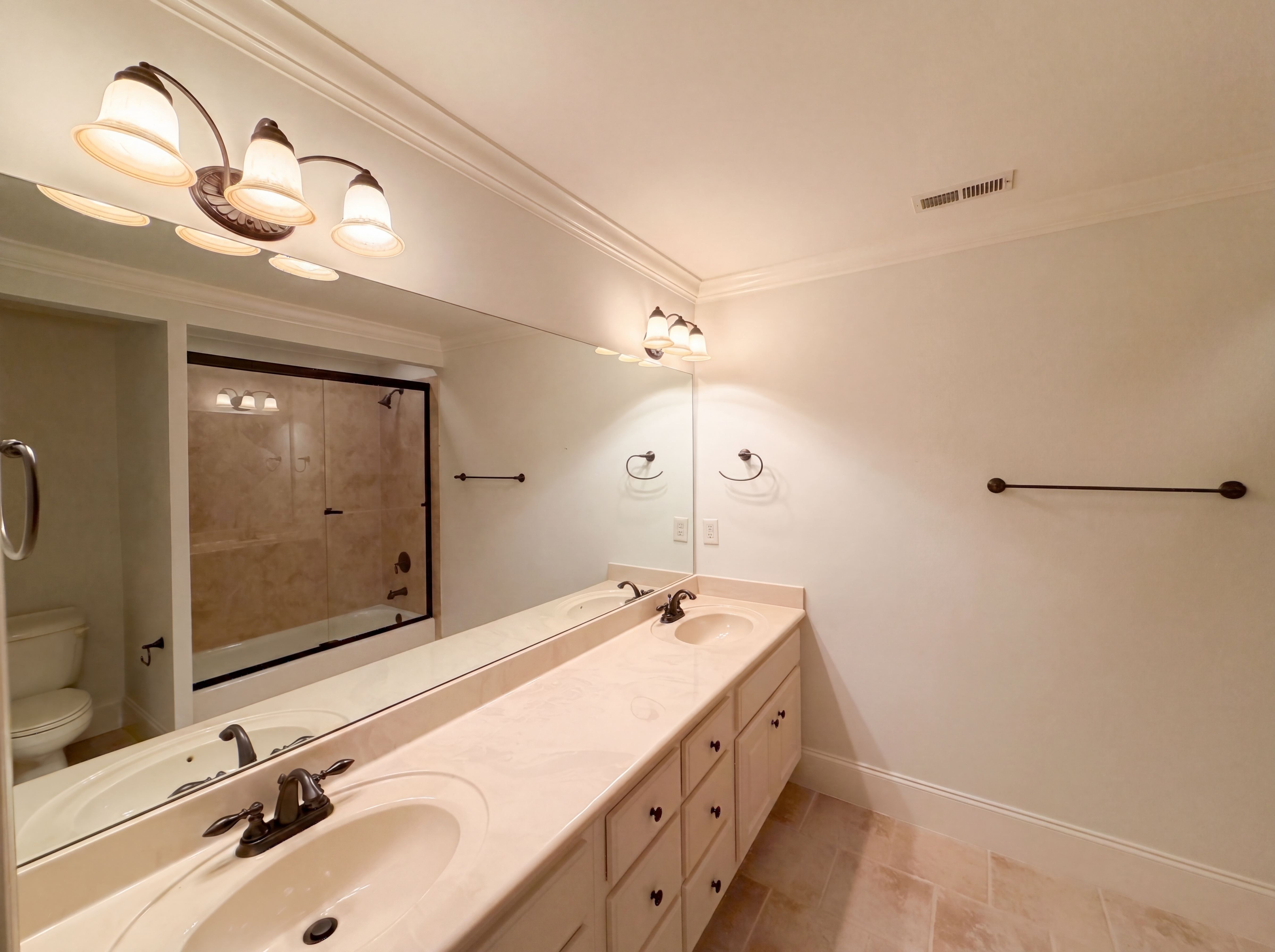 Photo 23 of 30 of 3051 E Bay Ct, Creedmoor, NC