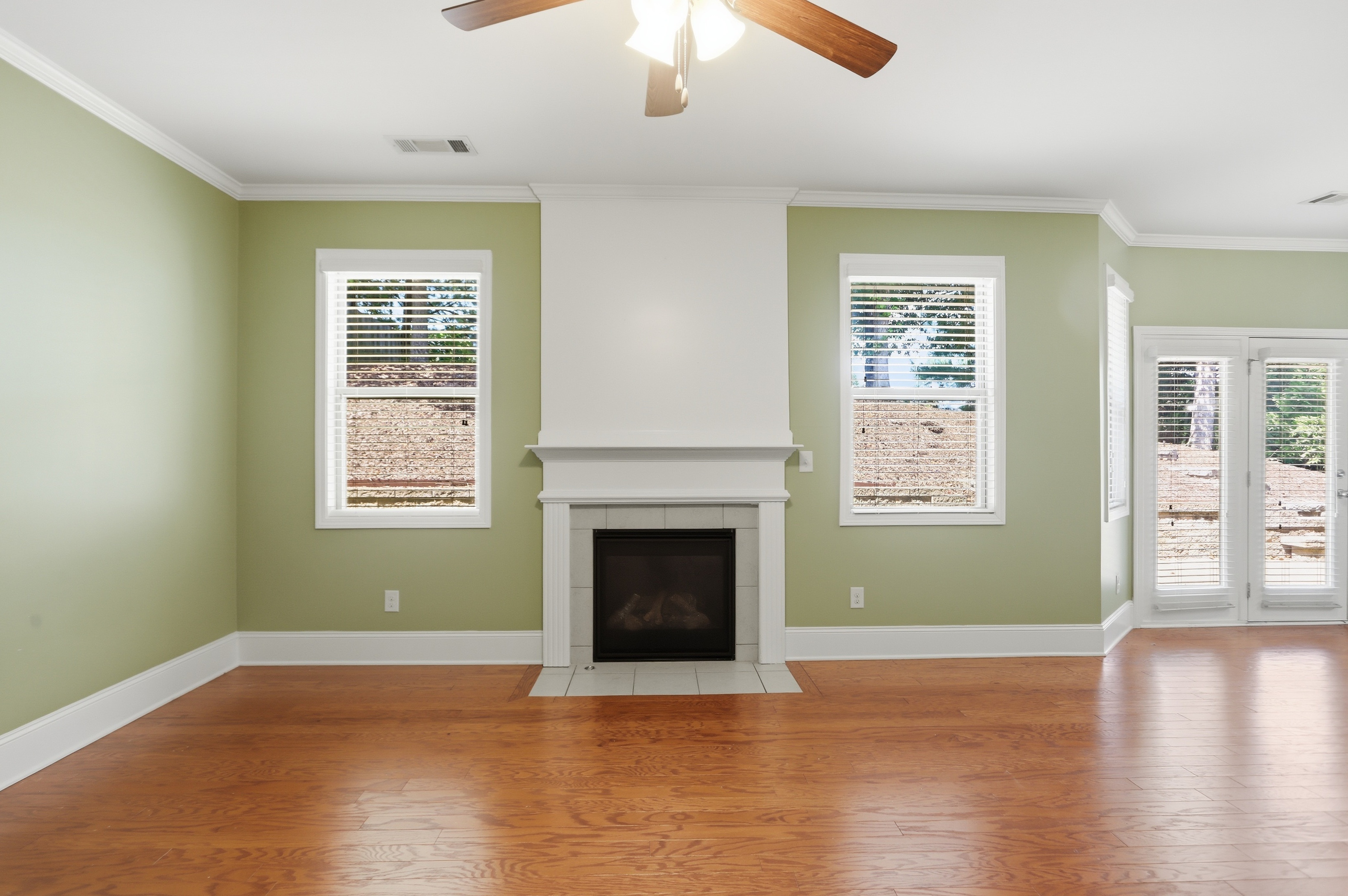 Photo 11 of 44 of 206 Providence Walk Ct, Canton, GA