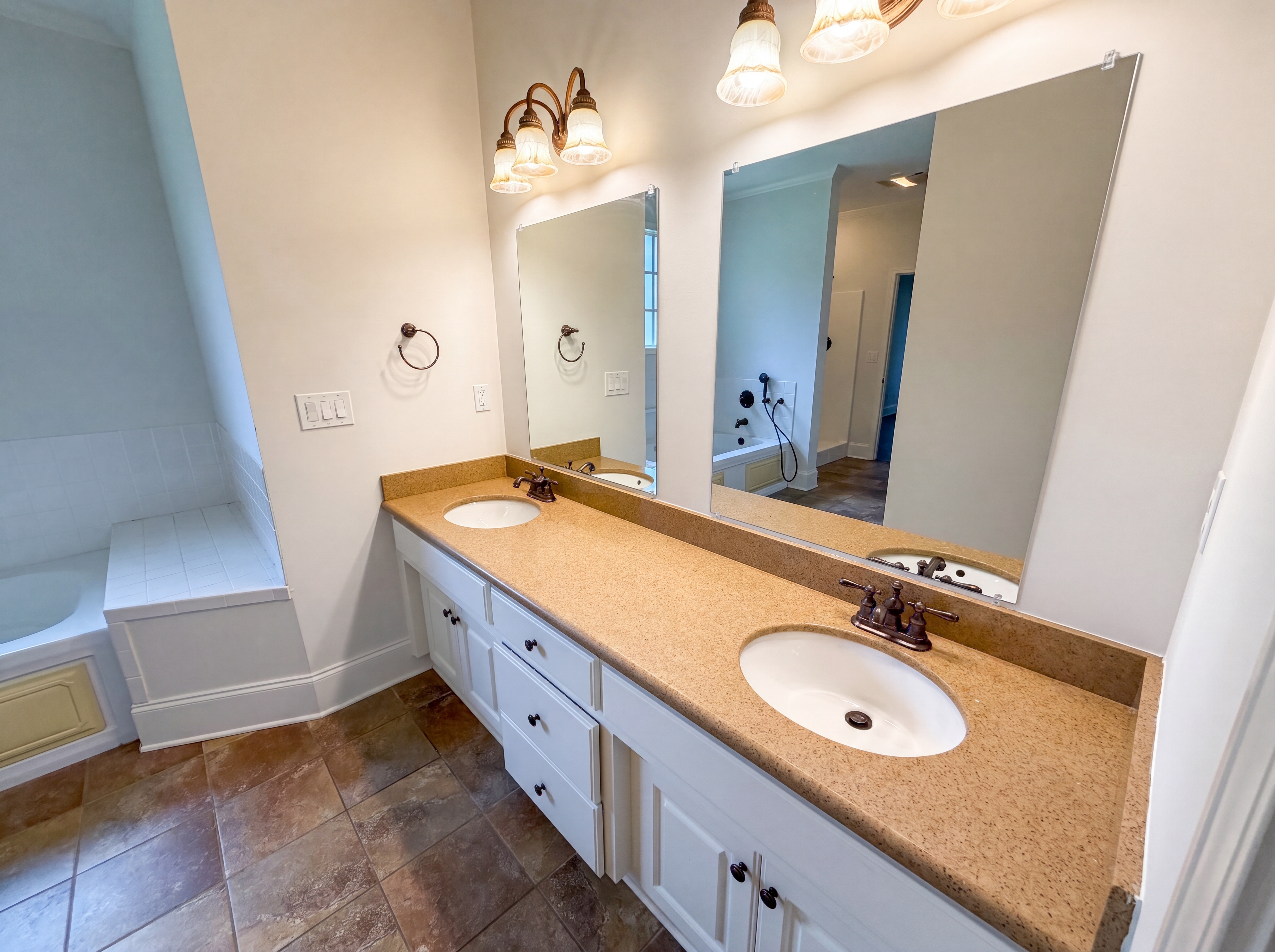 Photo 21 of 28 of 324 S Griffin Mill Ct, Spartanburg, SC