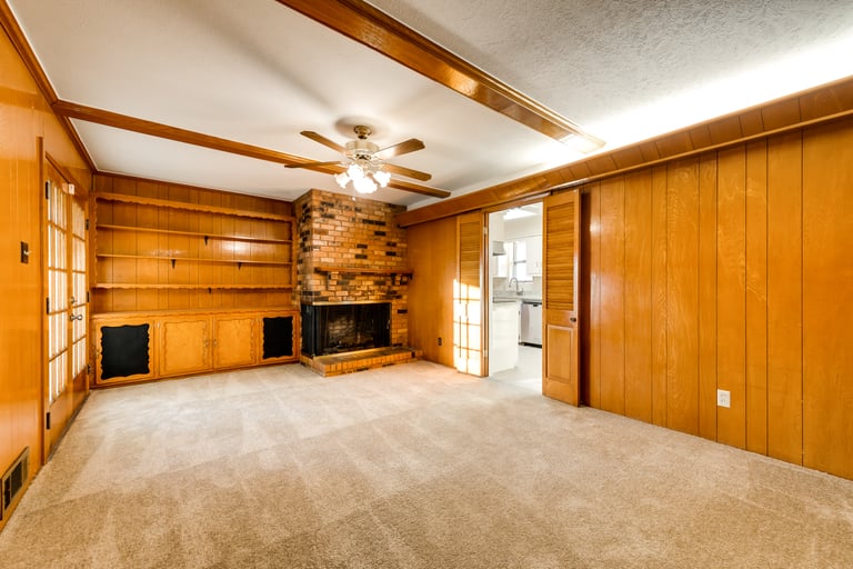 Photo 4 of 30 - 1005 McDonald Dr, Garland, TX 75041