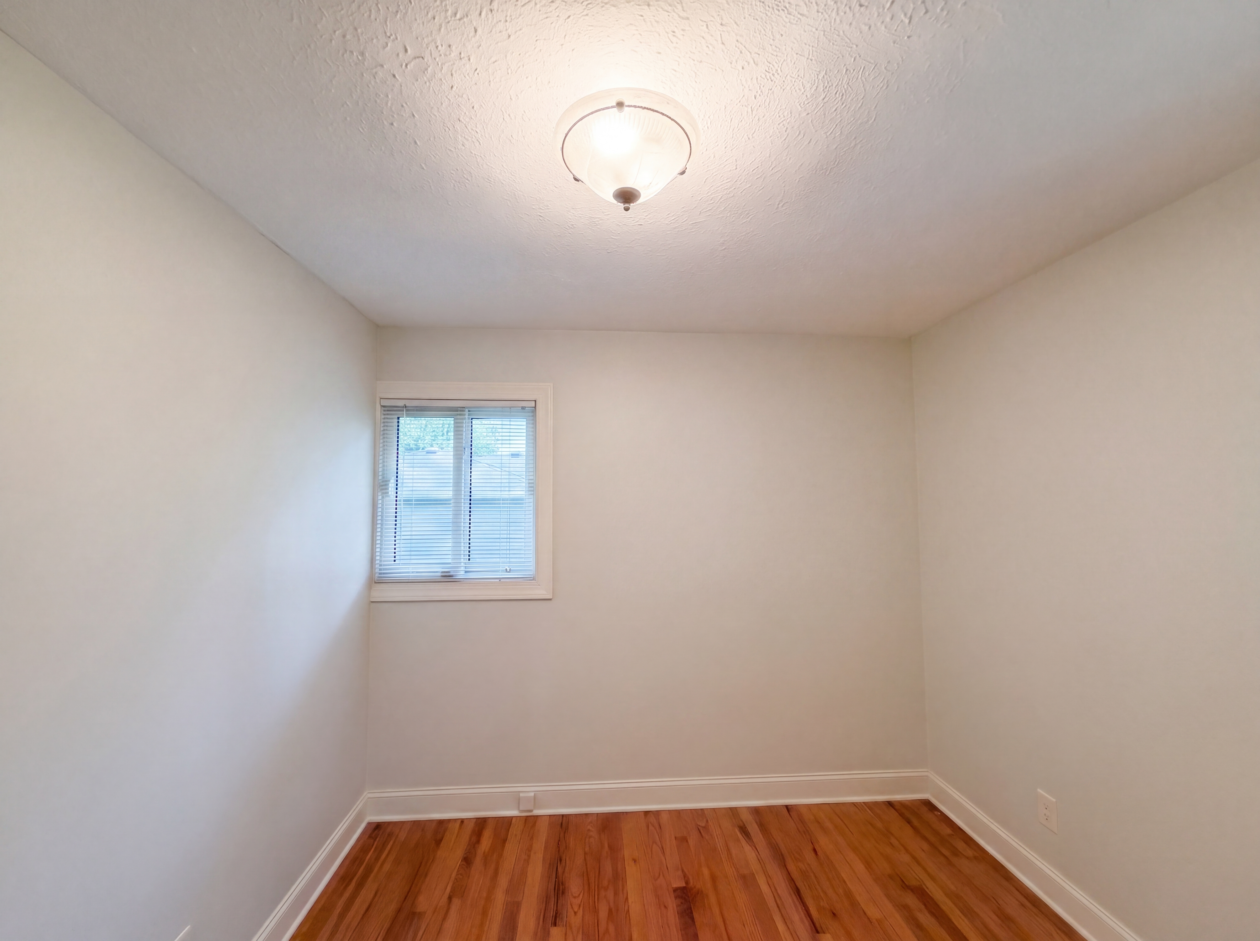Photo 11 of 22 of 10845 Gregory Ln, North Royalton, OH