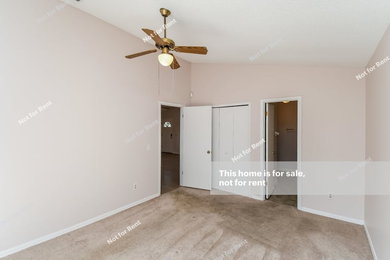 Photo 19 of 27 - 6736 Newgate Cir E, Jacksonville, FL 32244