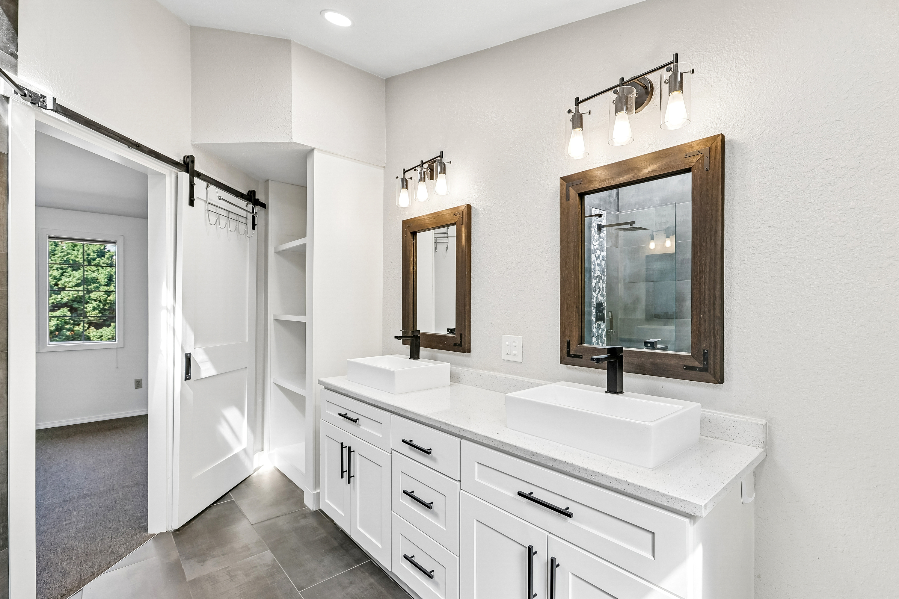 Photo 6 of 54 of 6816 58th St NE, Marysville, WA