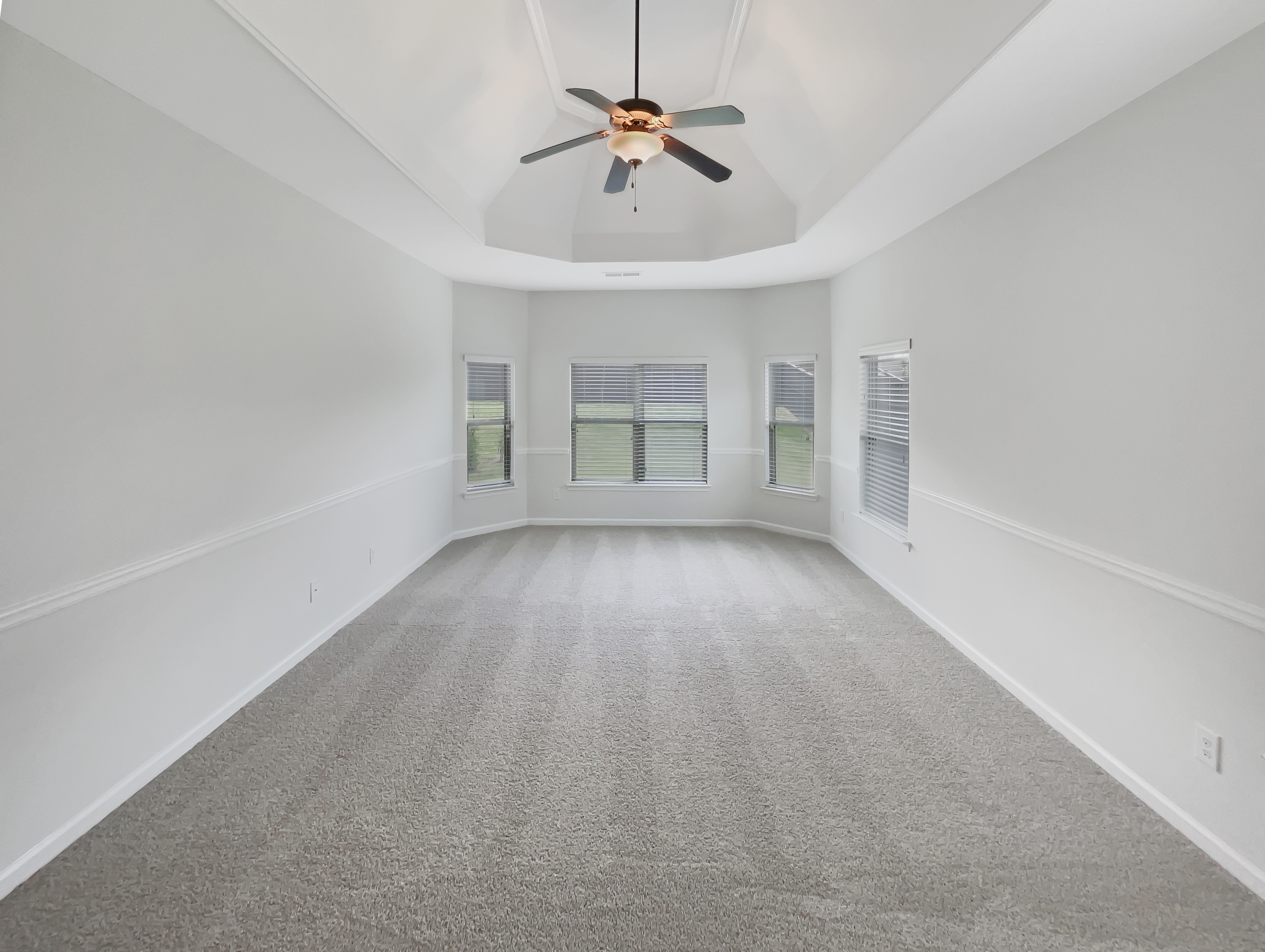 Photo 5 of 64 of 622 Madison Park Dr, Grayson, GA
