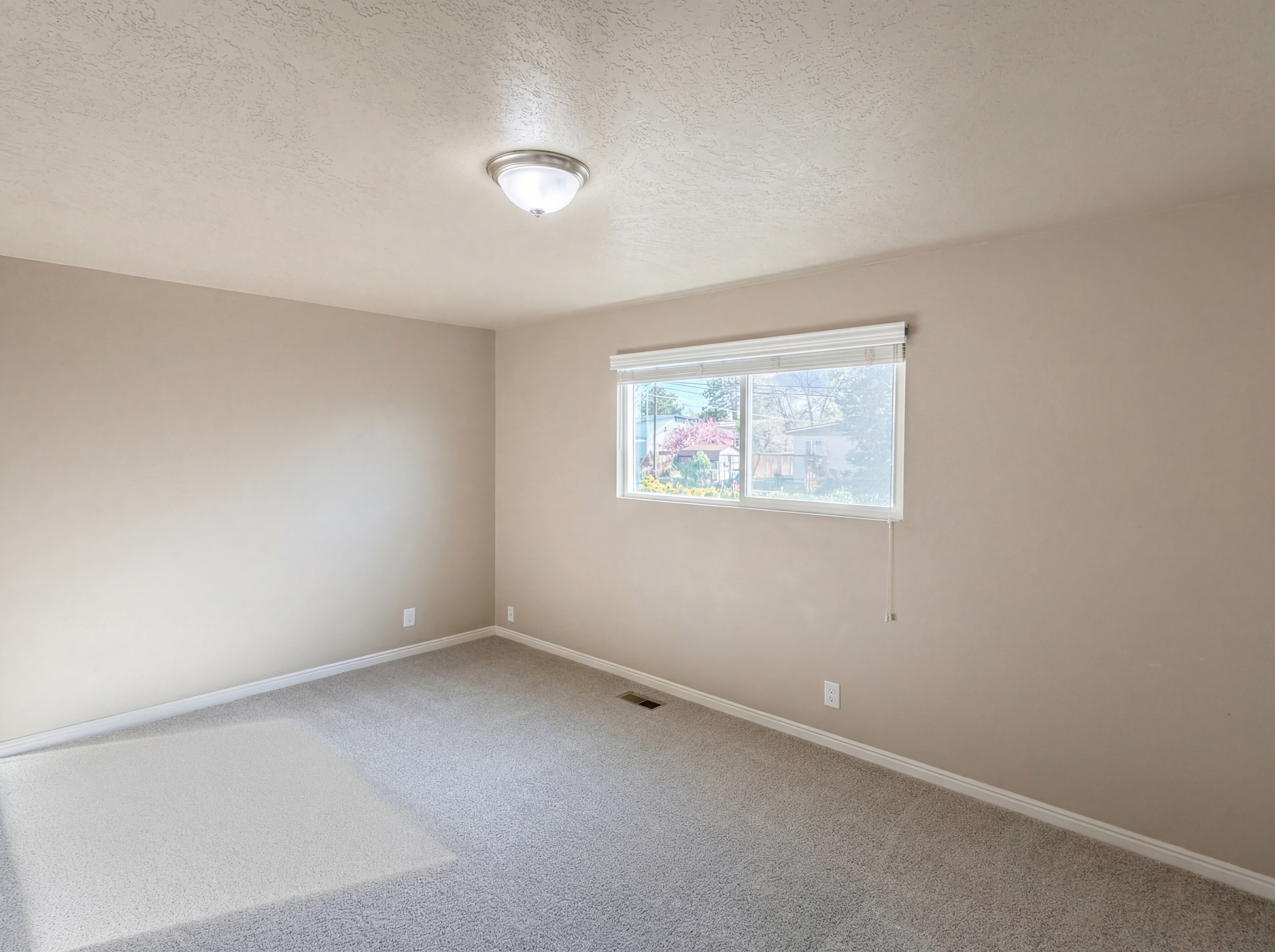 Photo 14 of 28 of 67 S 470 E, Orem, UT