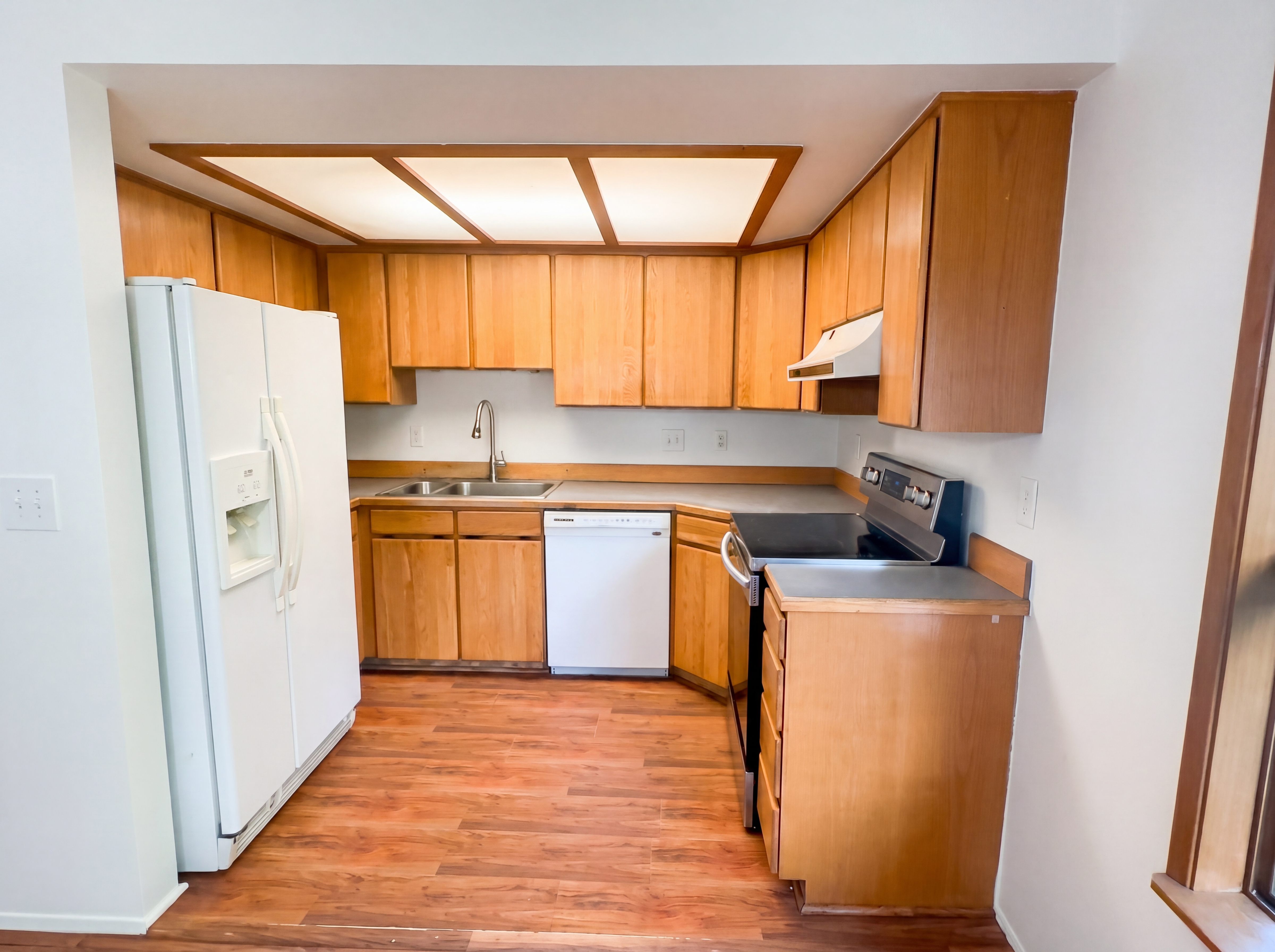 Photo 2 of 18 of 515 Thistle St, Port Angeles, WA