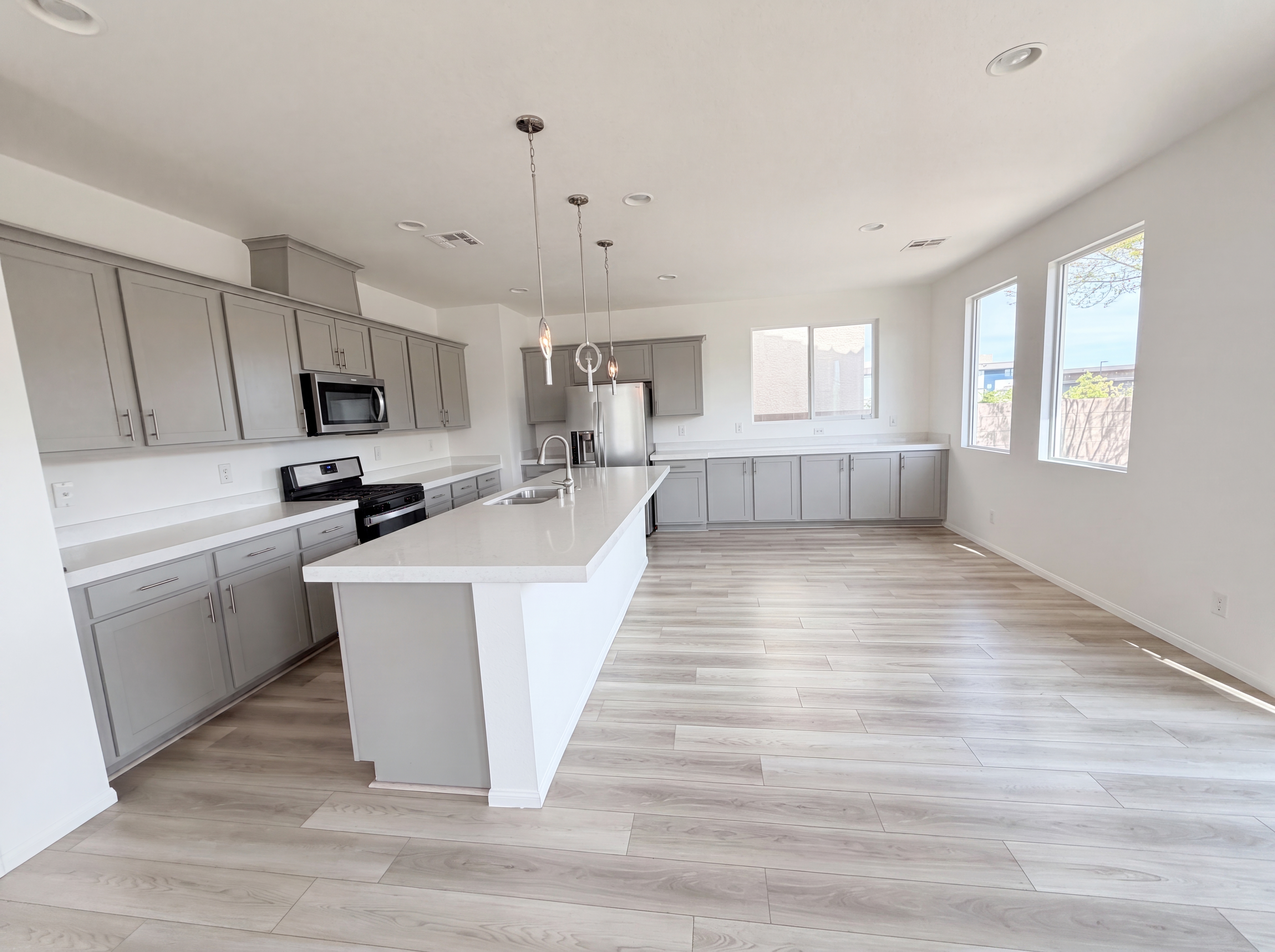 Photo 31 of 46 of 1561 Redolence Ave, North Las Vegas, NV