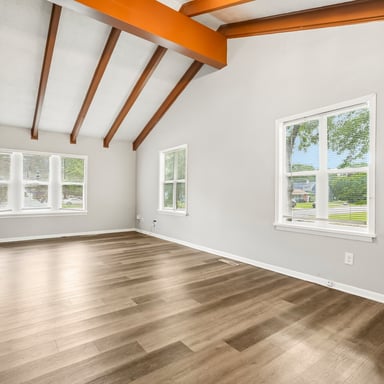 Property photo 3 of 6147 E 40th St