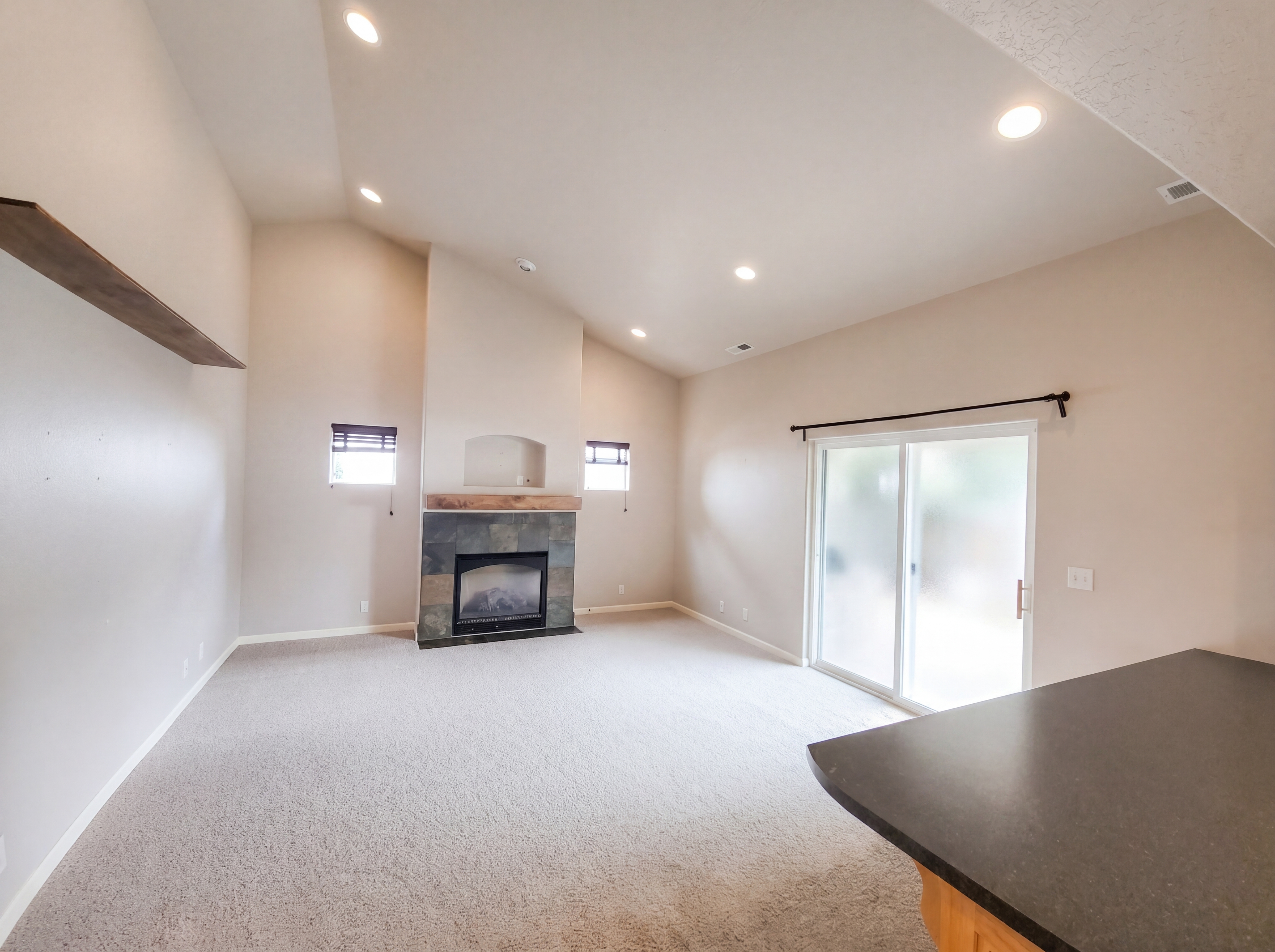 Photo 3 of 22 of 1310 Willow St, Junction City, OR