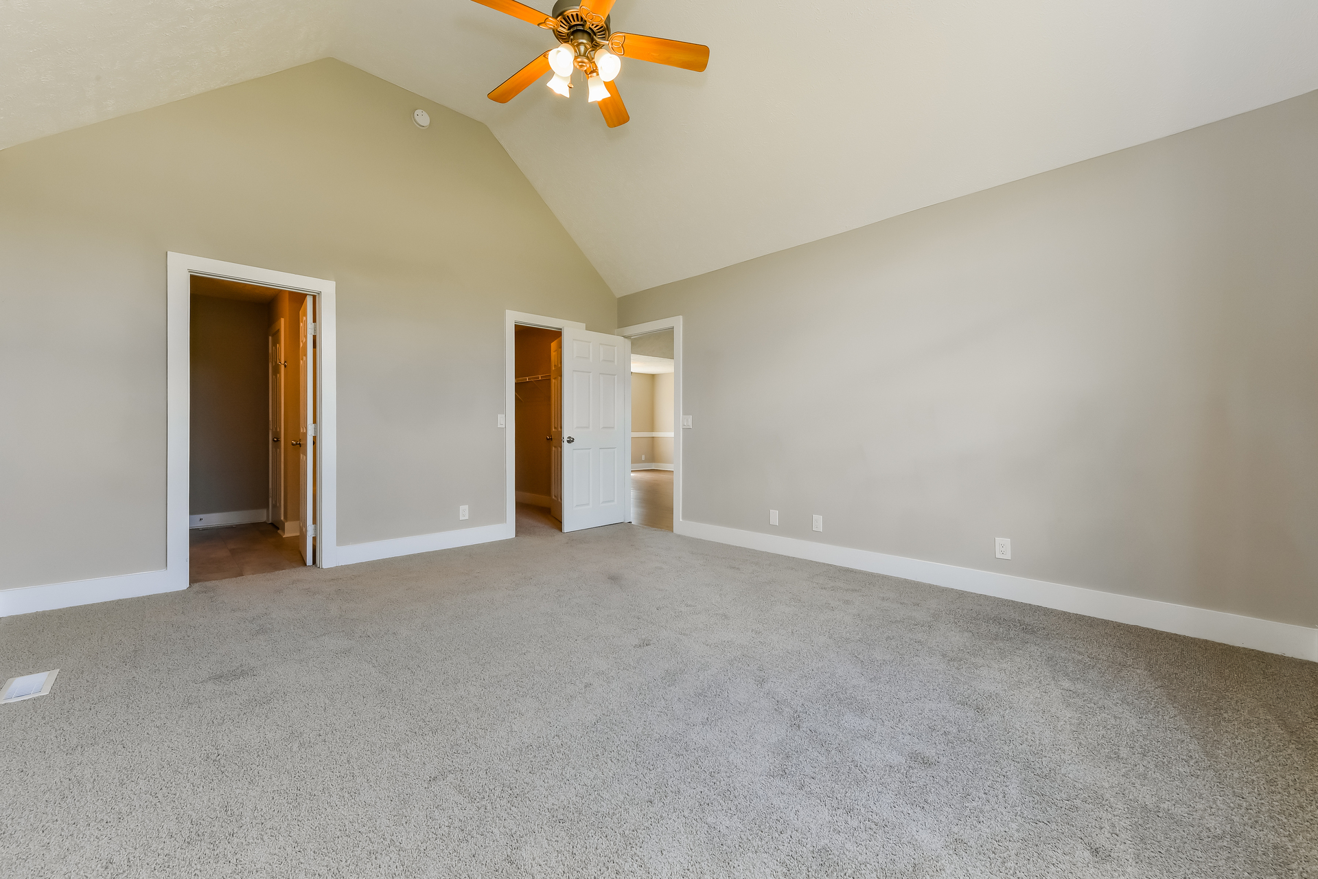Photo 11 of 21 of 340 Green Grass Way, Manchester, TN