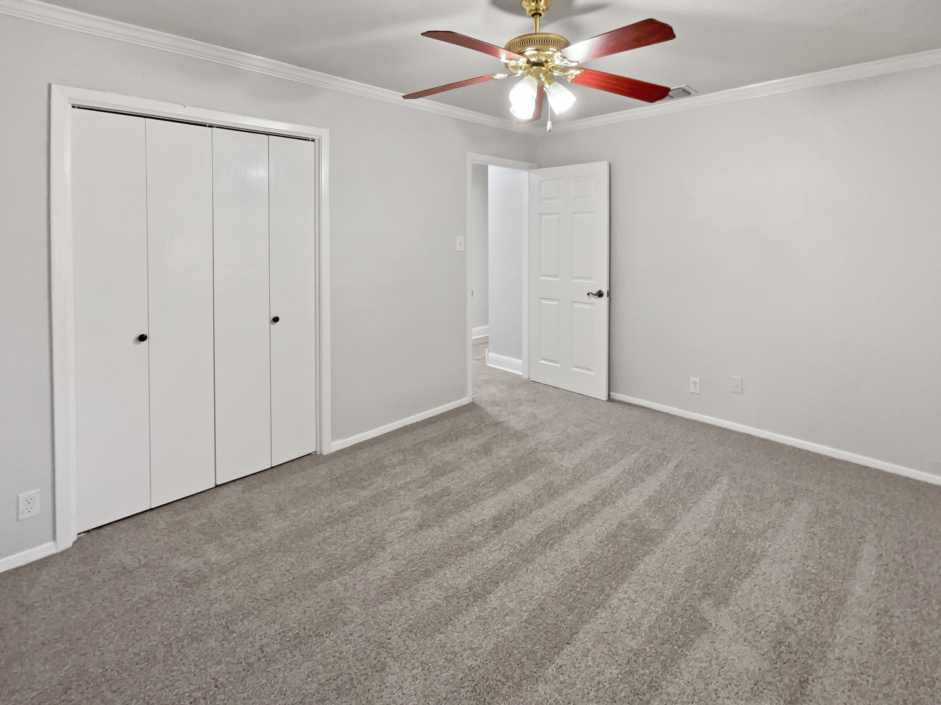 Photo 13 of 18 of 103 Comanche Ct, Waxahachie, TX