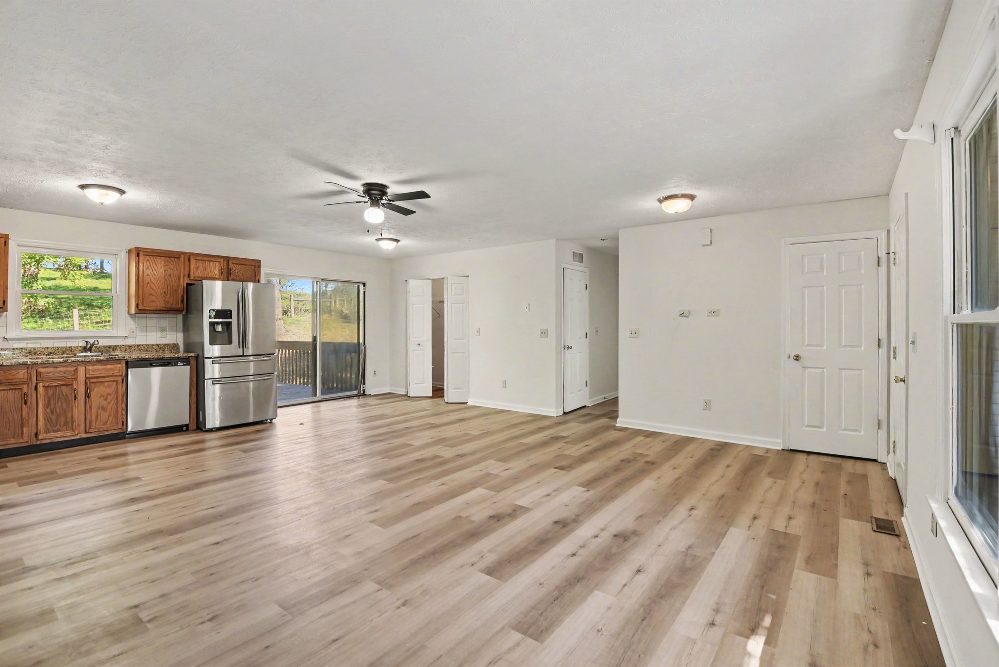 Photo 2 of 36 of 4270 Petersburg Rd, Burlington, KY