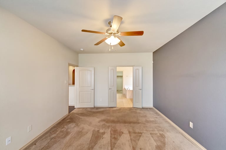 Photo 16 of 28 - 8212 Misty Water Dr, Fort Worth, TX 76131