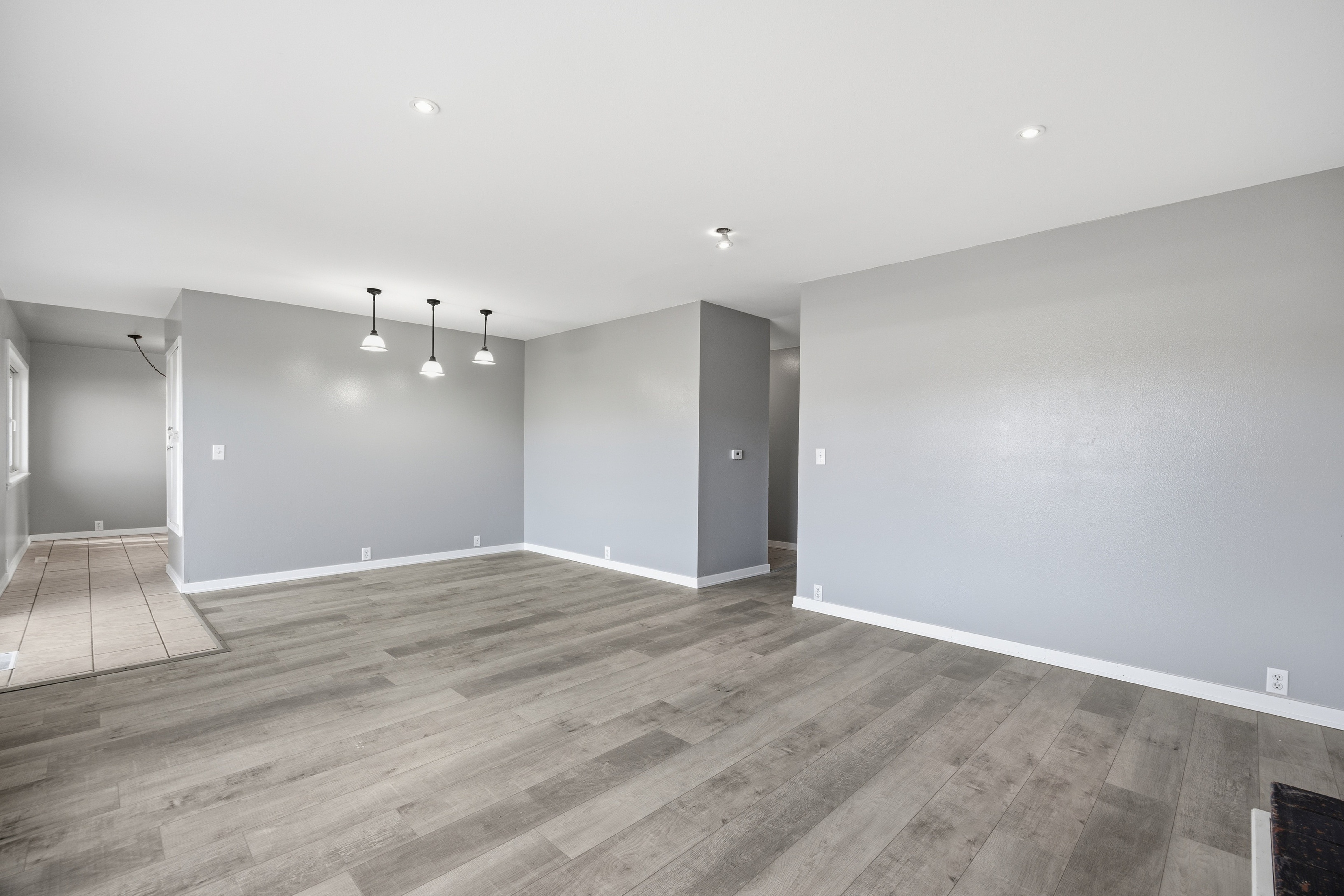 Photo 12 of 40 of 1014 Fosdick Dr, Colorado Springs, CO