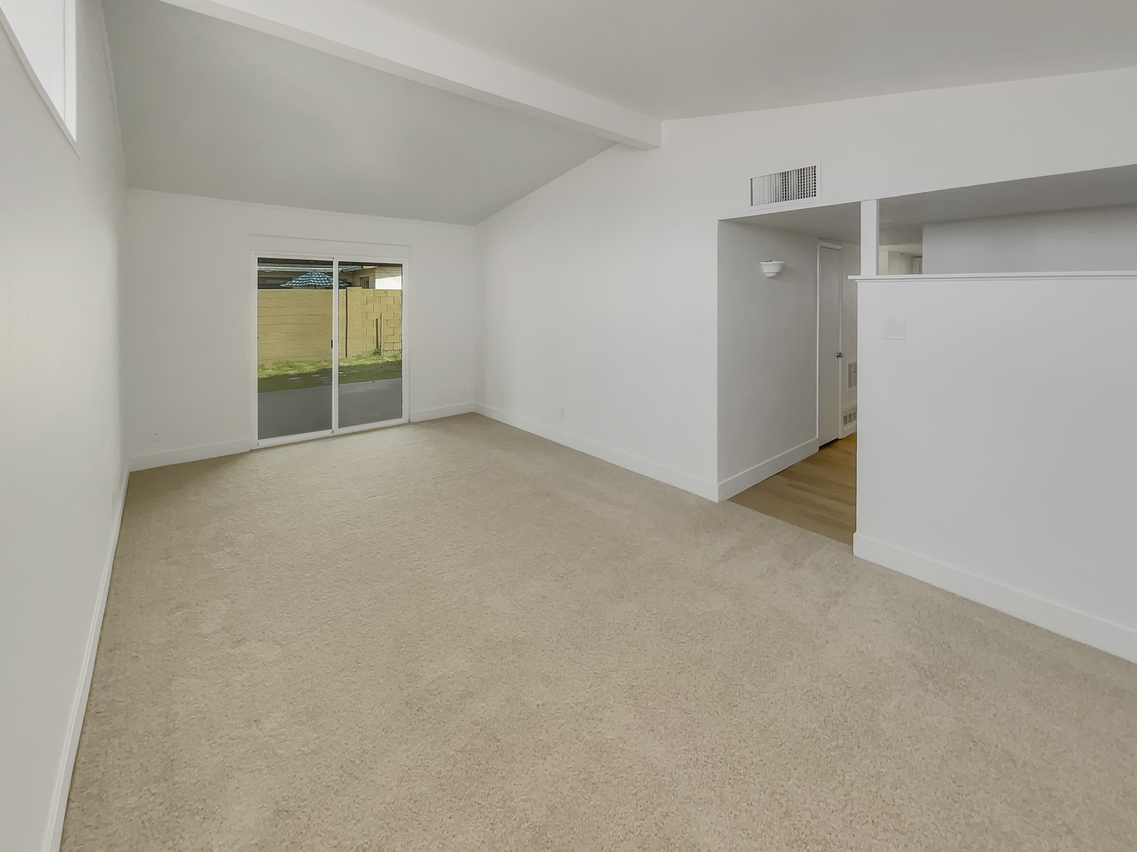 Photo 10 of 33 of 6633 W Colter St, Glendale, AZ