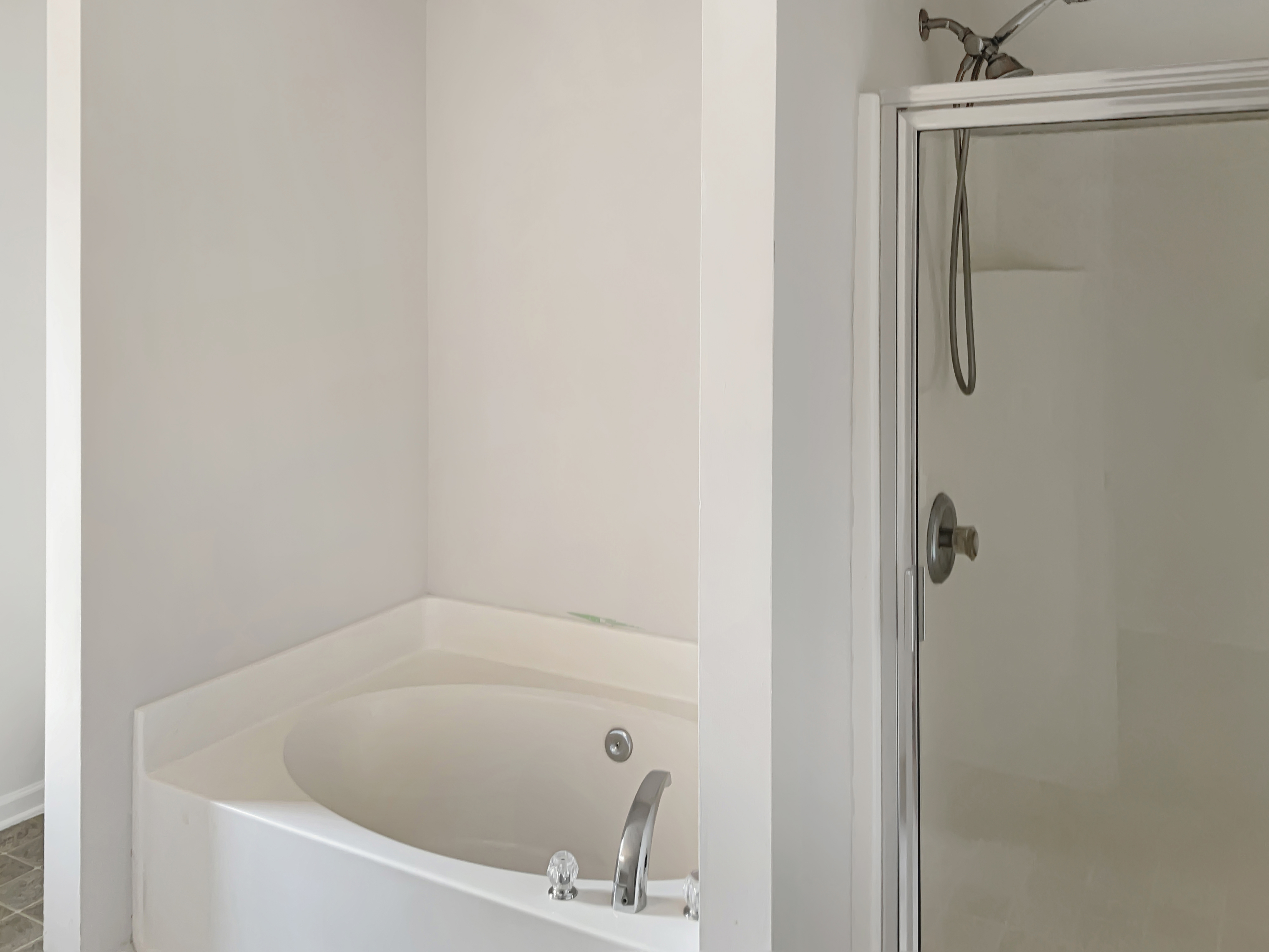Photo 5 of 22 of 4890 Heritage Cir, Atlanta, GA