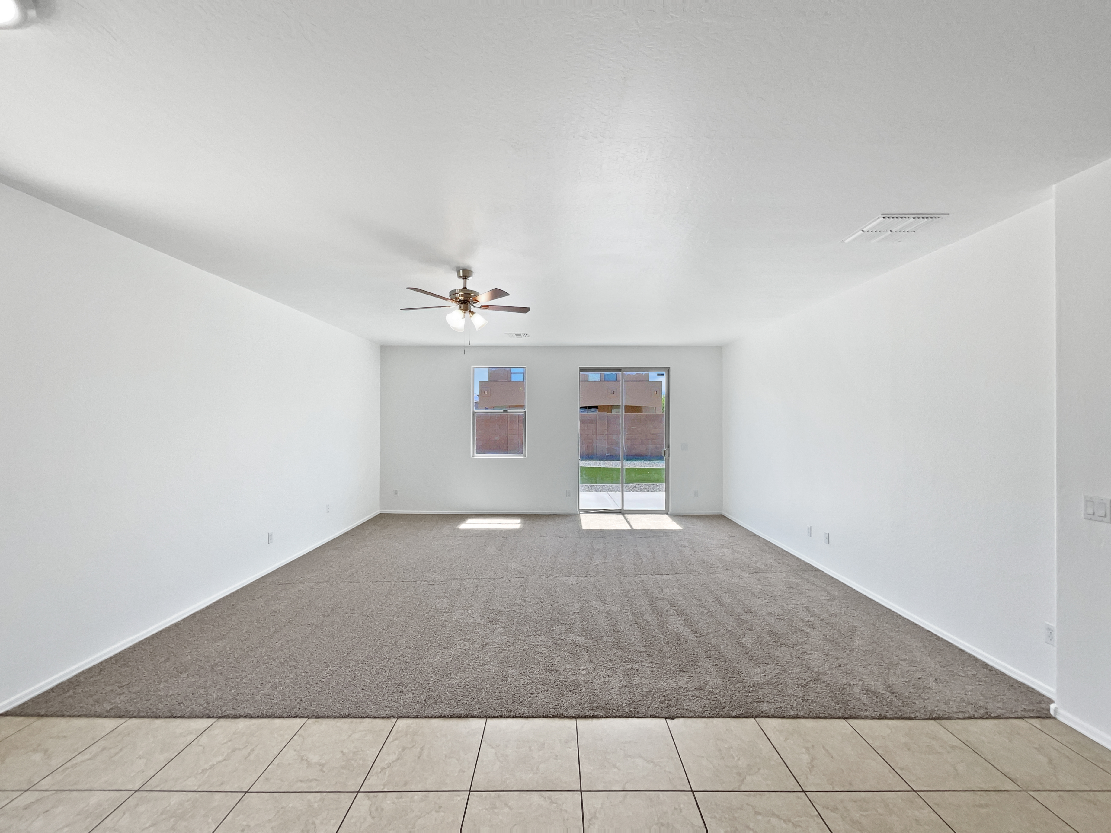 Photo 3 of 25 of 3201 W Saint Catherine Ave, Phoenix, AZ