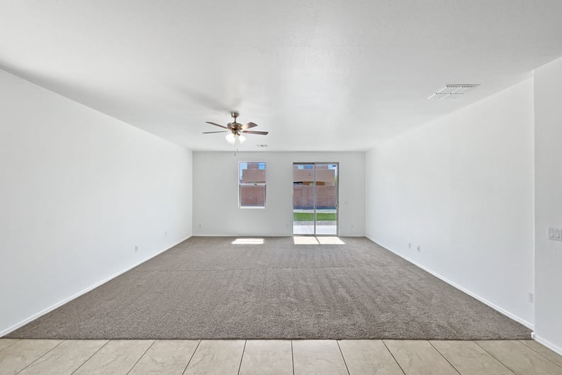 Property photo 3 of 3201 W Saint Catherine Ave