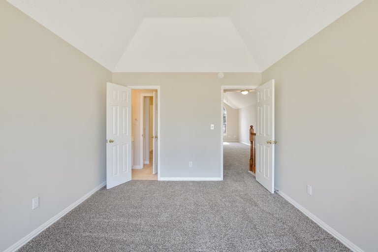 Photo 31 of 33 - 1616 Corvallis Trl, Arlington, TX 76006
