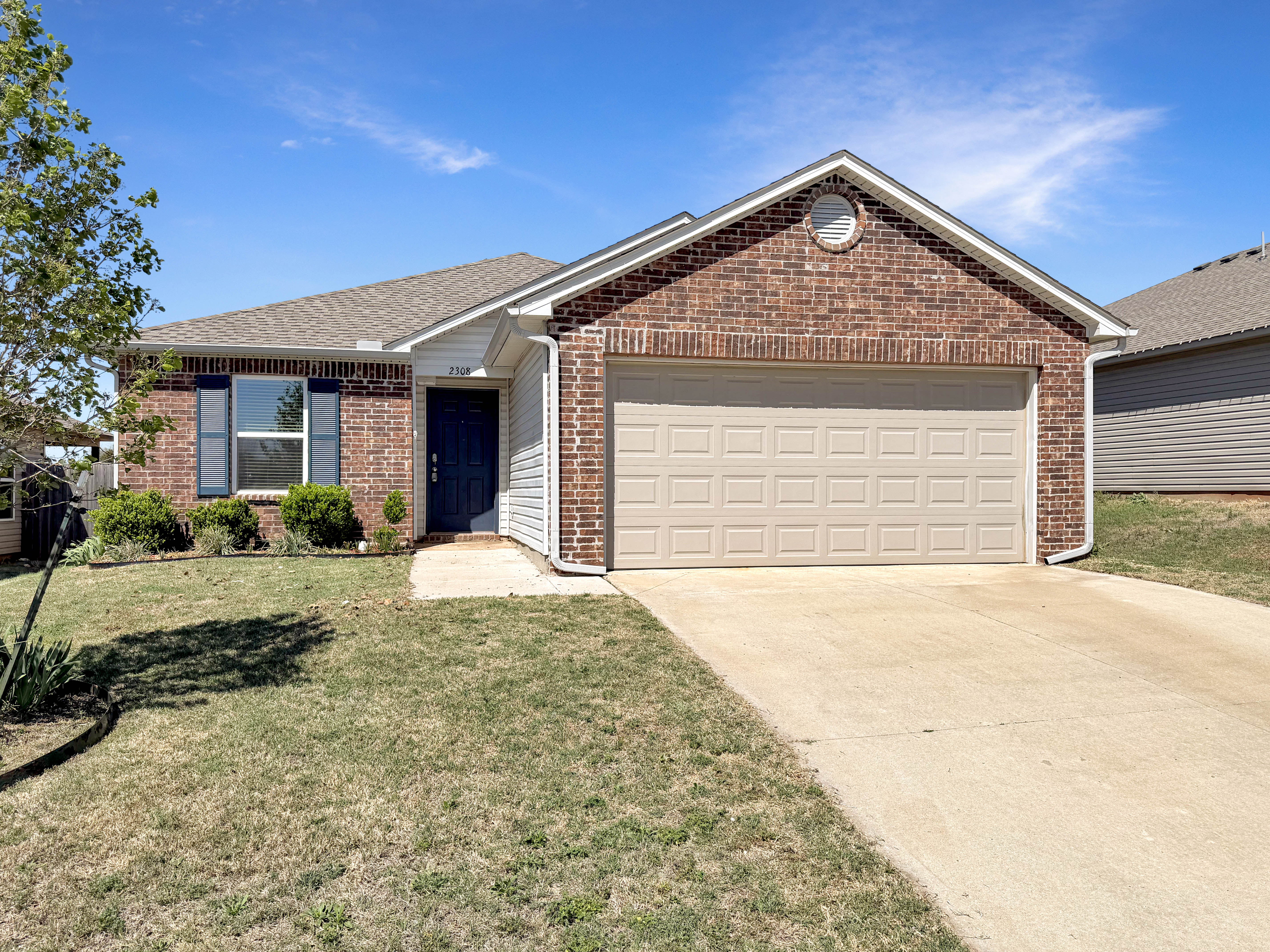 Photo 7 of 25 of 2308 Dillards Dr, Chickasha, OK