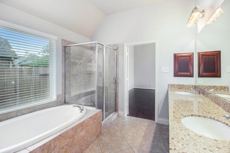Photo 16 of 17 - 6433 Delta Crossing Ct, Rosenberg, TX 77471