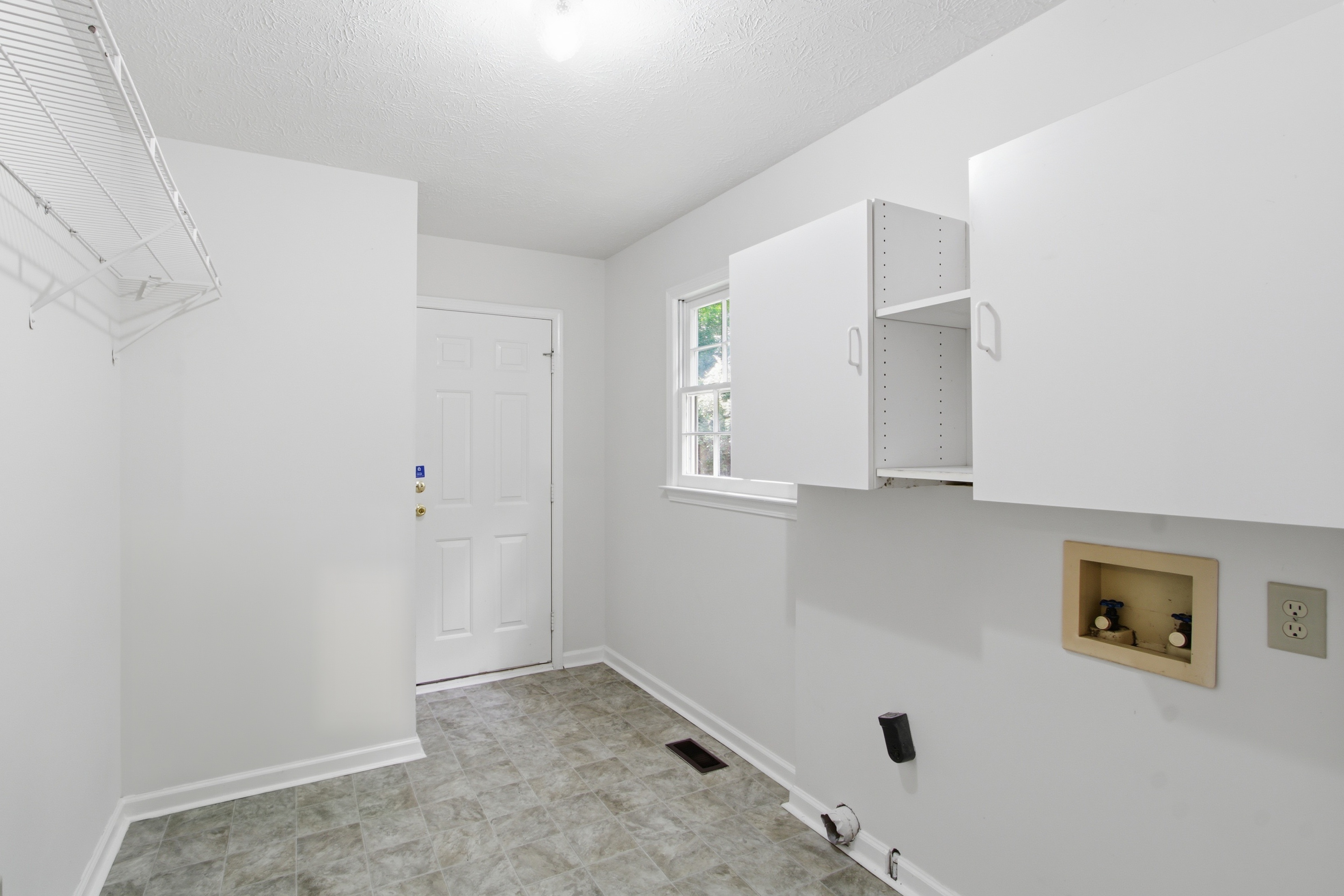 Photo 33 of 40 of 220 Braemar Rd, Fayetteville, GA