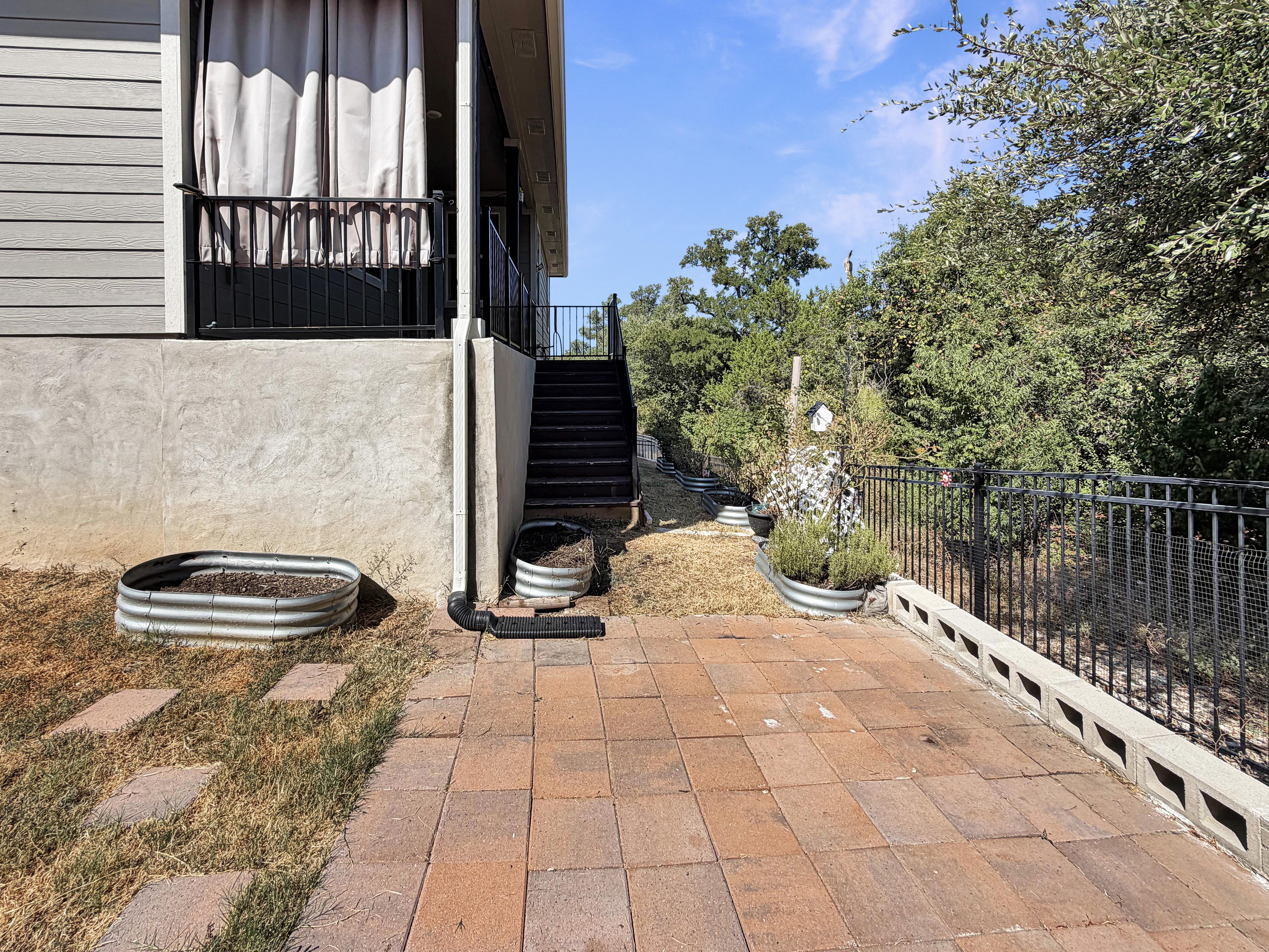 Photo 16 of 22 of 204 Florenz Ln, Georgetown, TX