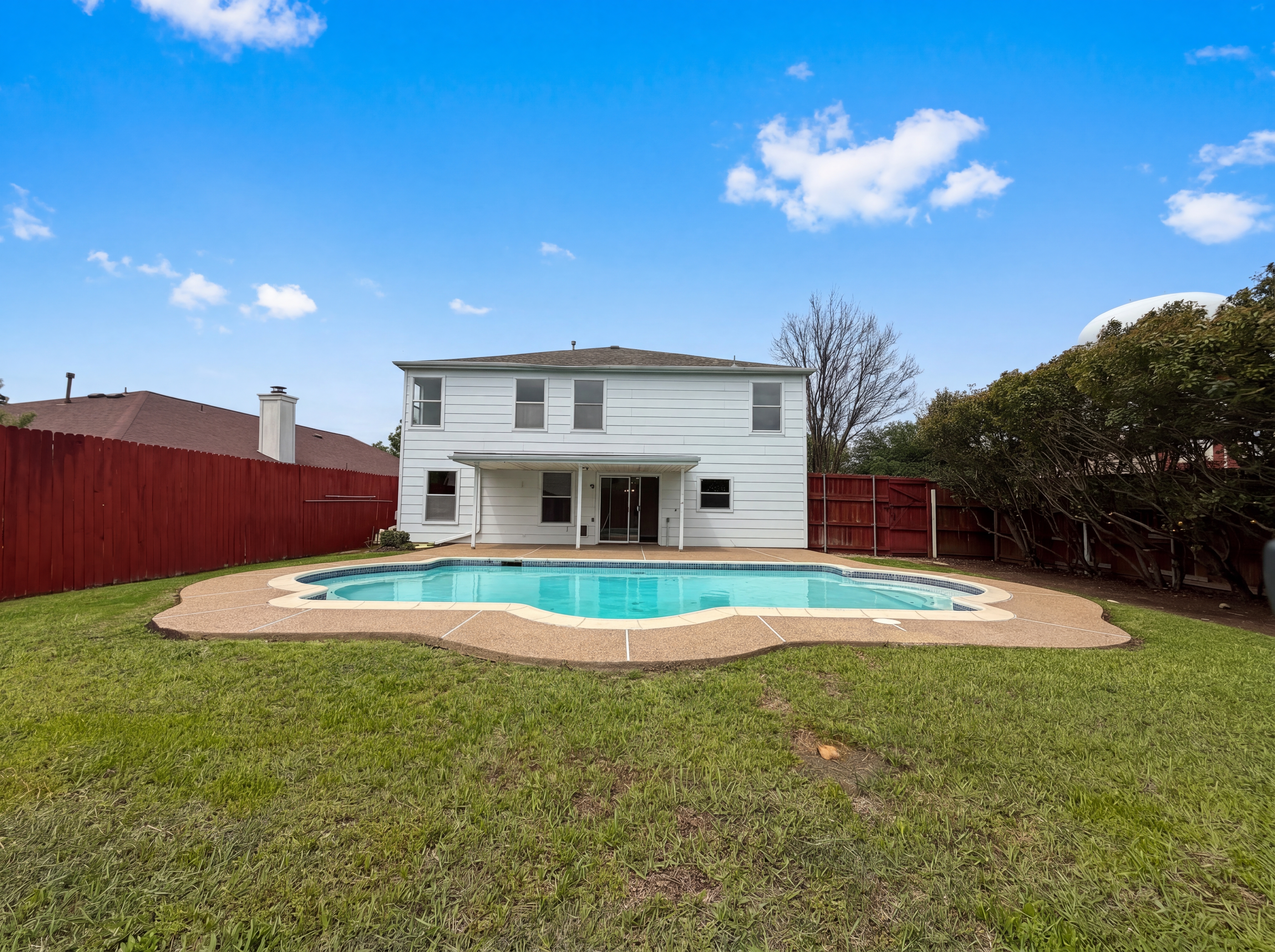 Photo 5 of 19 of 7001 Edmundson Dr, Arlington, TX
