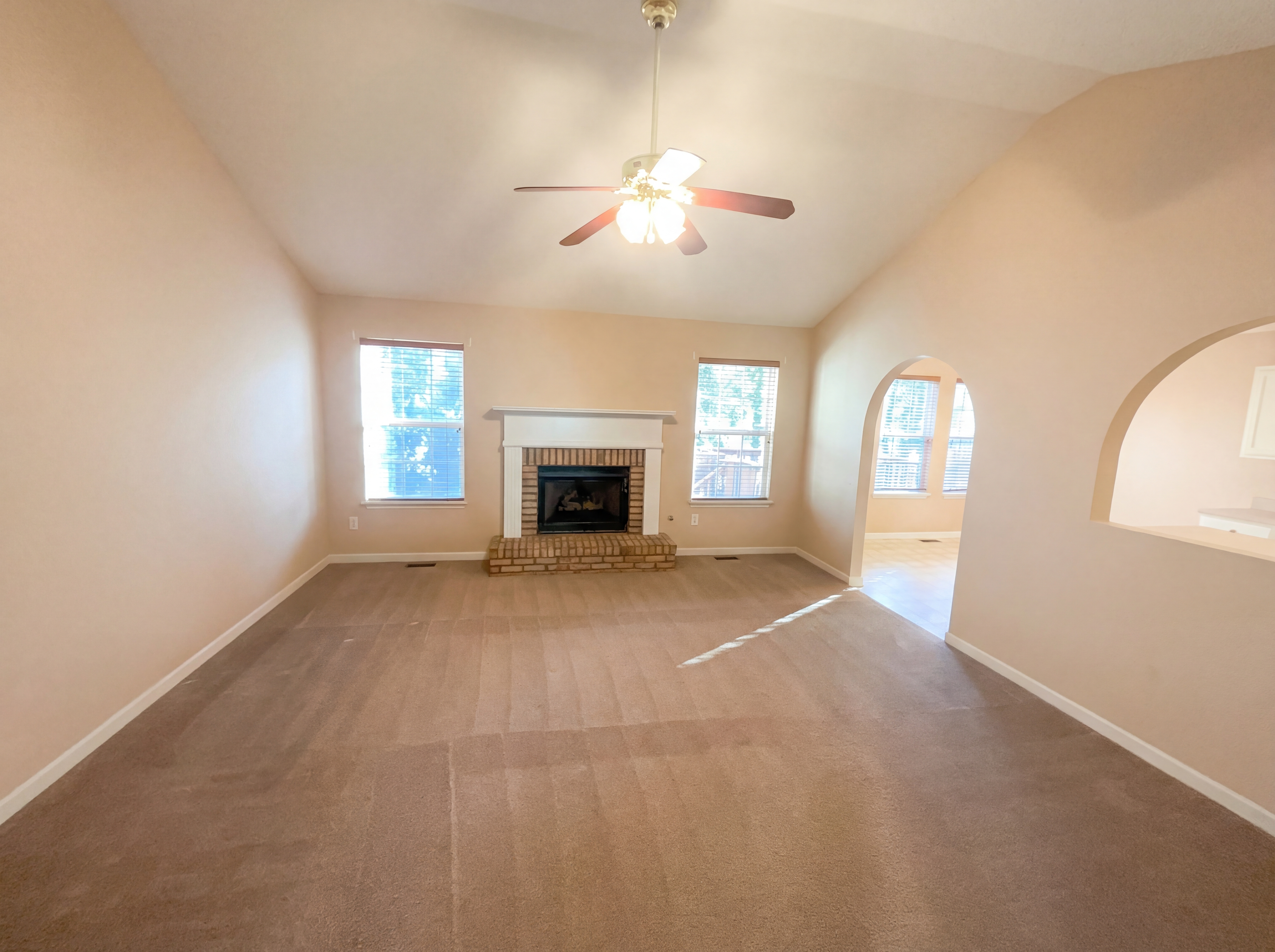 Photo 3 of 24 of 3062 Crest Ridge Cir SW, Marietta, GA