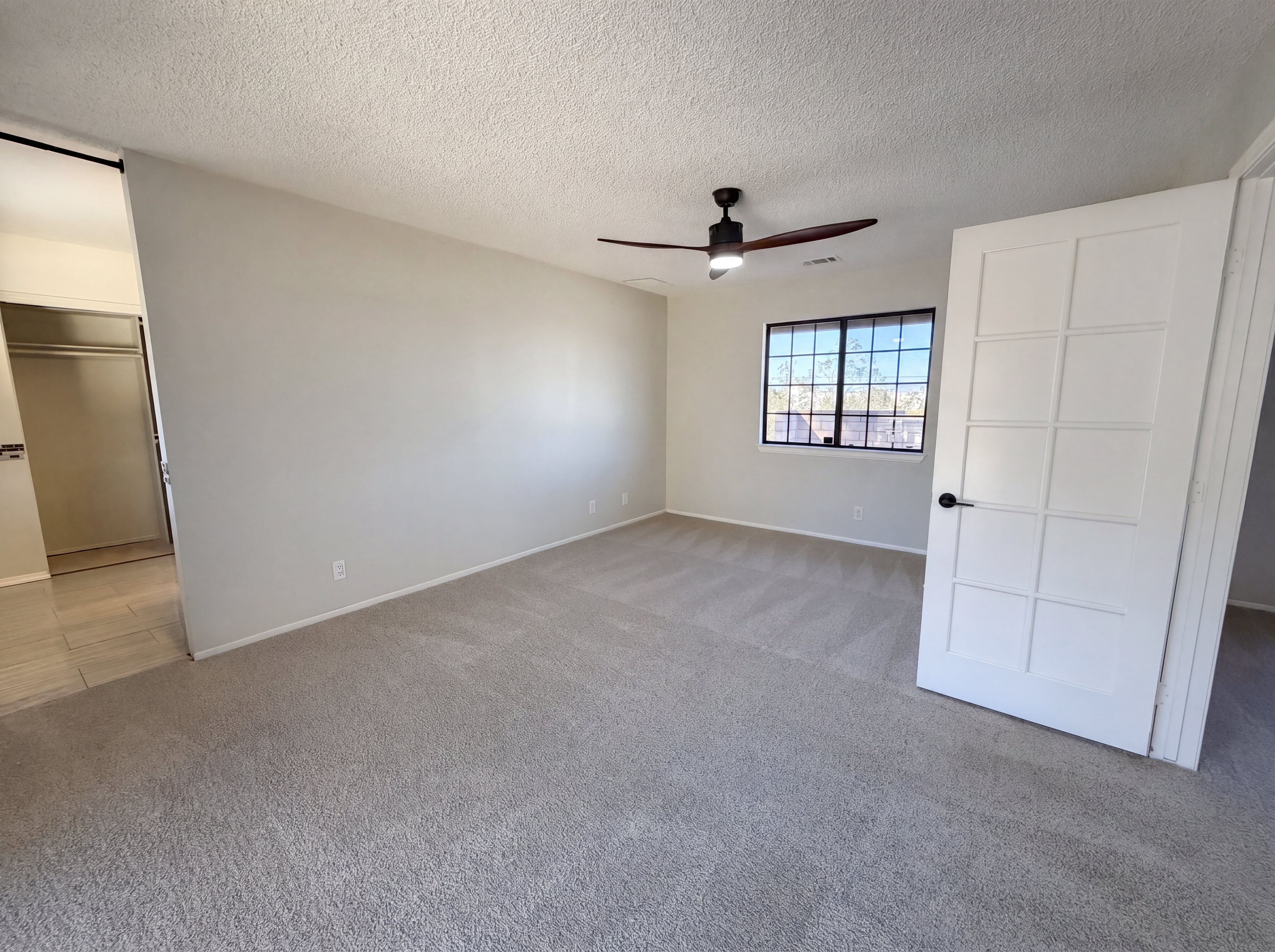 Photo 17 of 29 of 15852 Mandan Rd, Apple Valley, CA