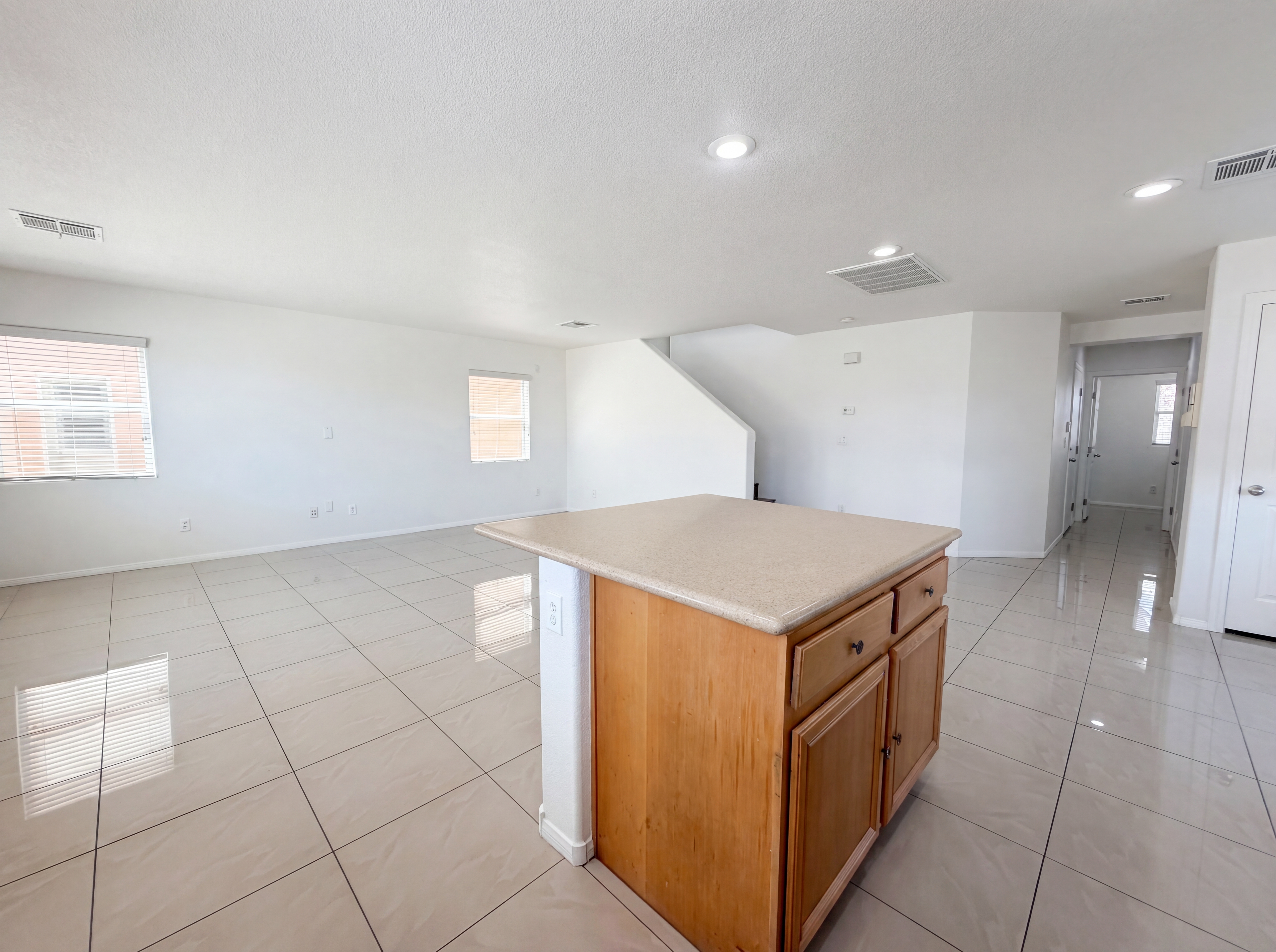 Photo 11 of 24 of 10506 Yuha Desert Ct, Las Vegas, NV