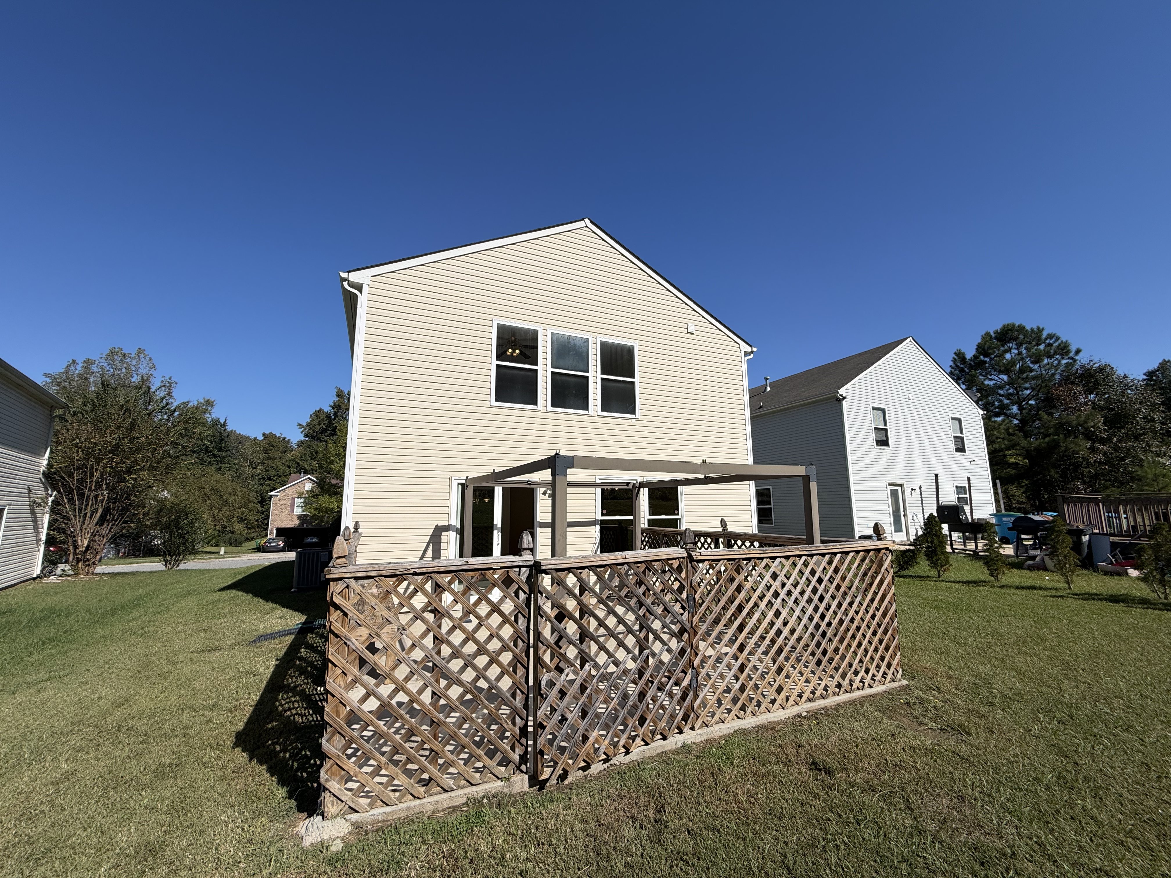 Photo 5 of 22 of 6807 Wandering Creek Dr, Charlotte, NC
