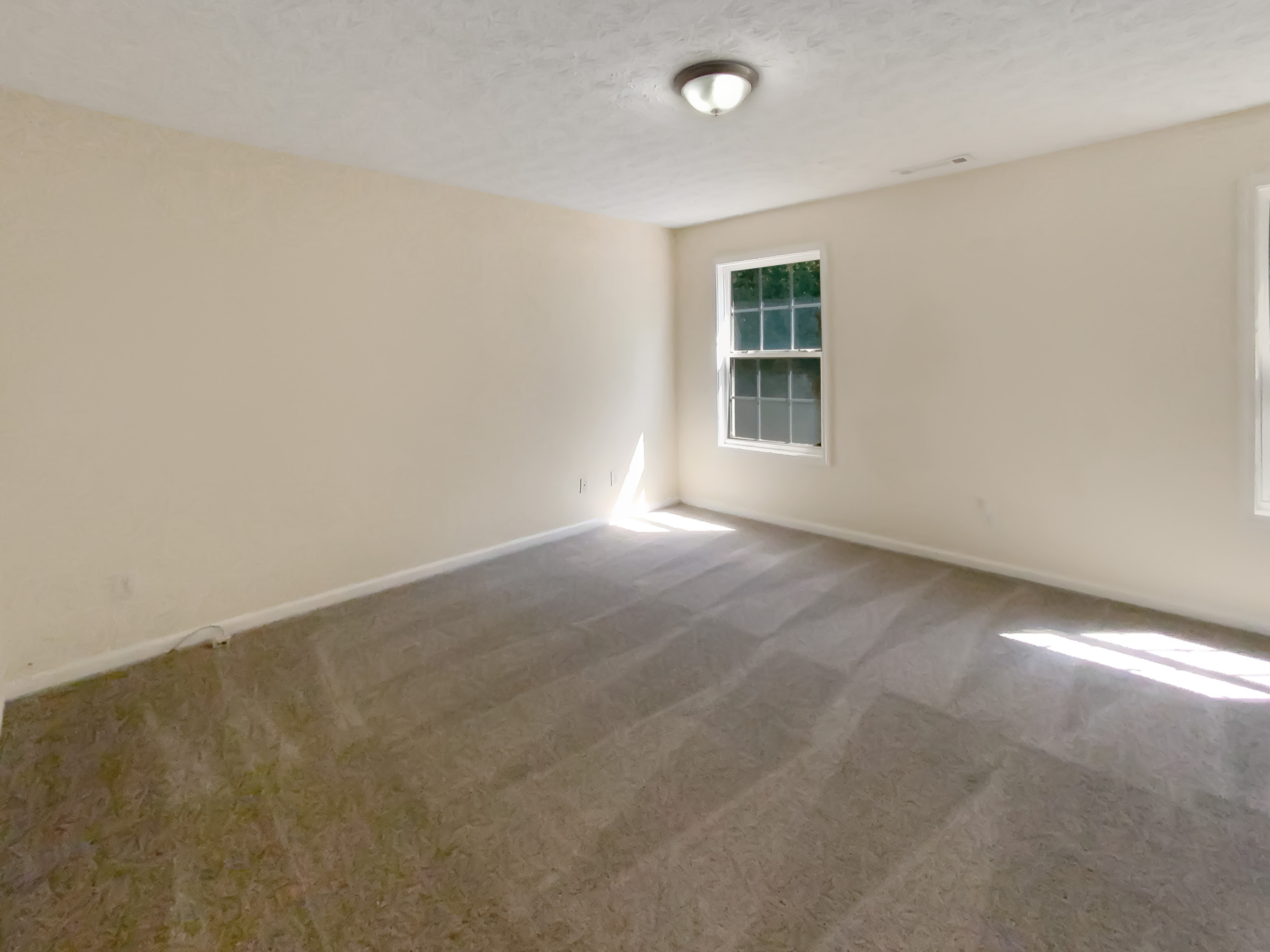 Photo 13 of 30 of 470 Trelawney Cir, Covington, GA