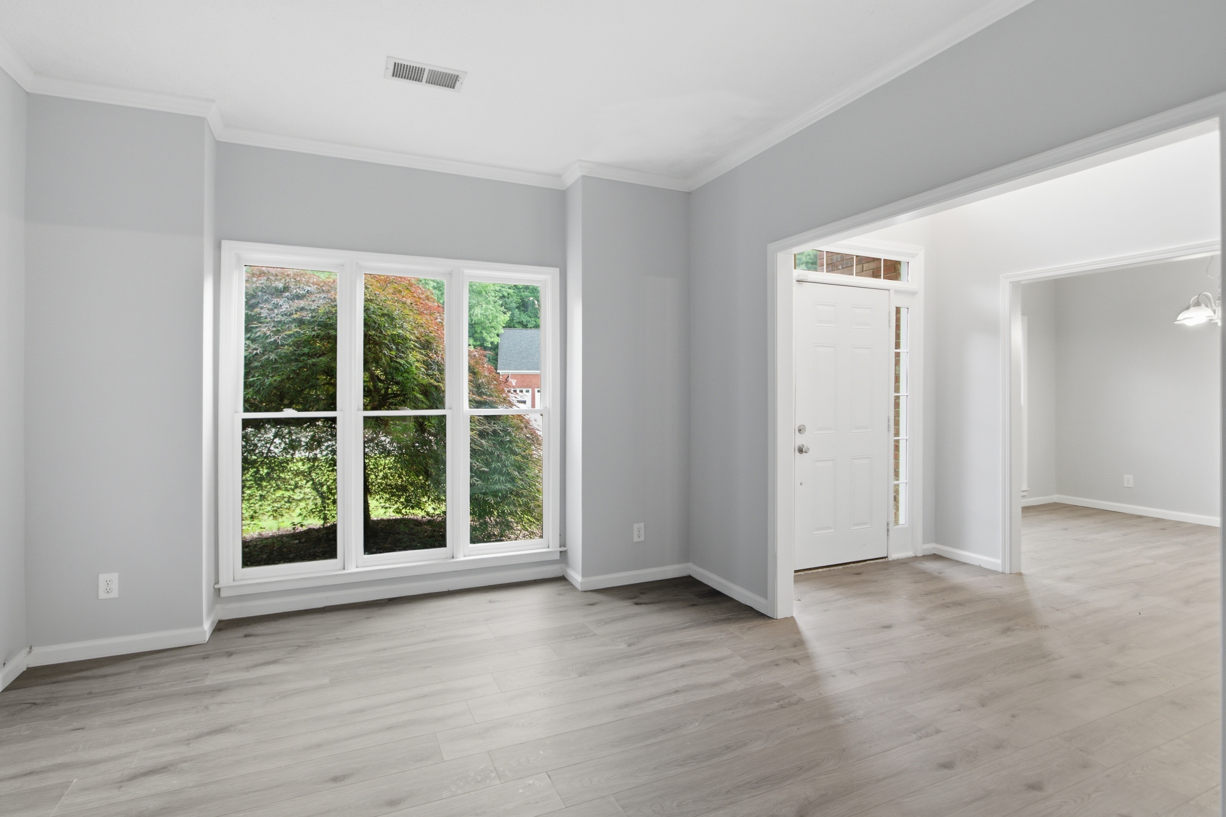 Photo 8 of 37 of 3504 Wellsley Dr, Powder Springs, GA